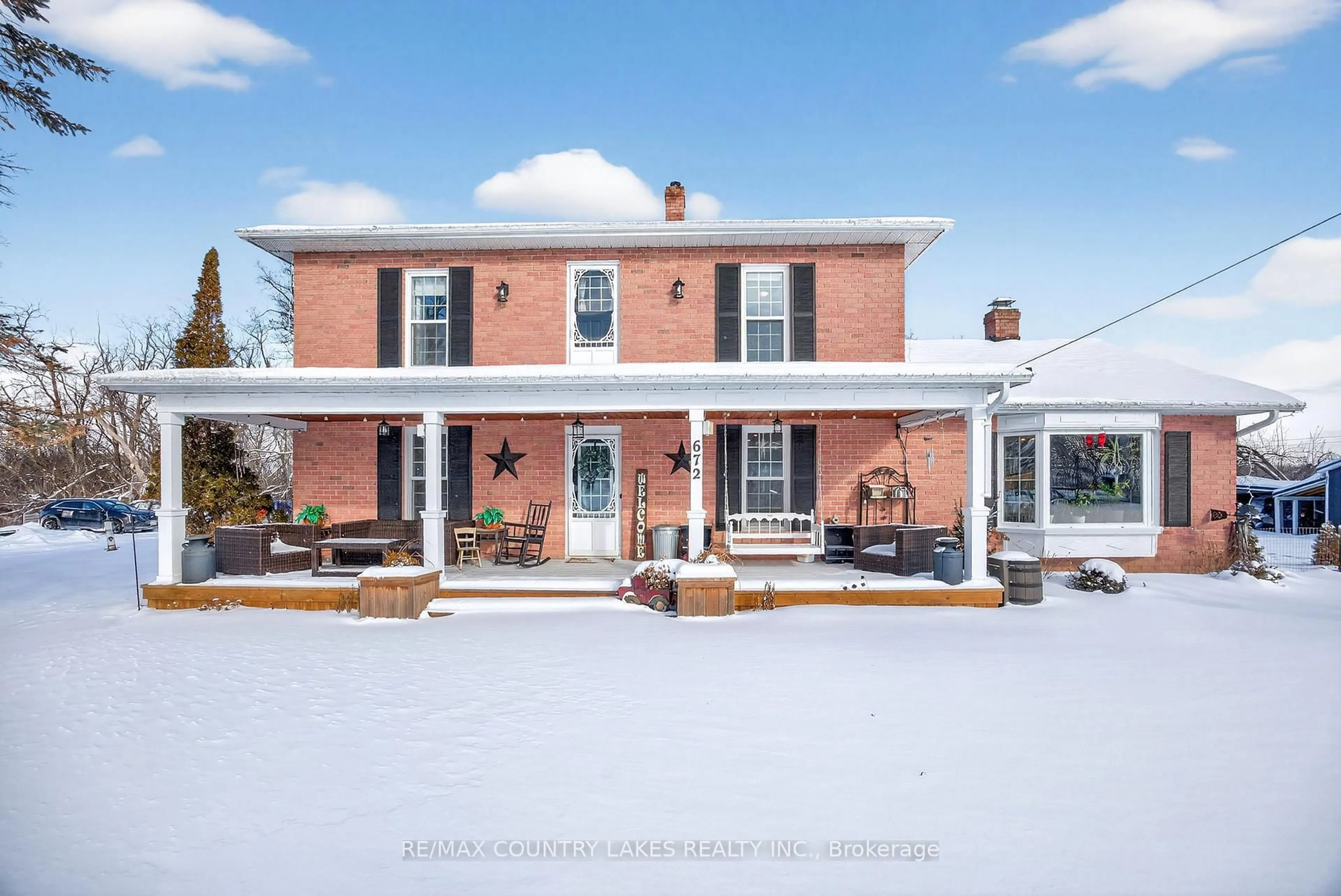 Home with brick exterior material, building for 672 Simcoe St, Brock Ontario L0K 1A0