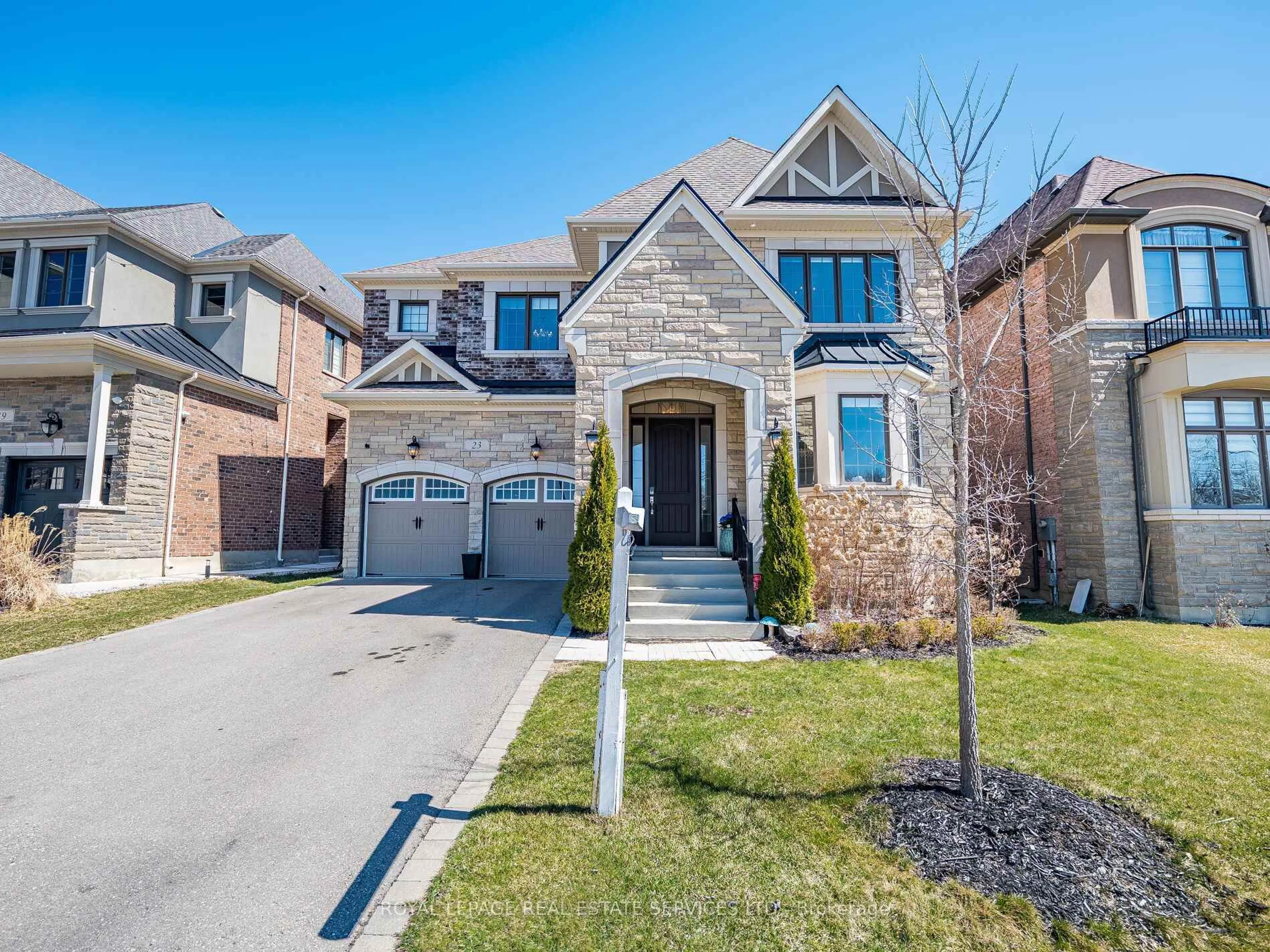 Home with brick exterior material, street for 23 Grace Lake Crt, Vaughan Ontario L4H 4V2
