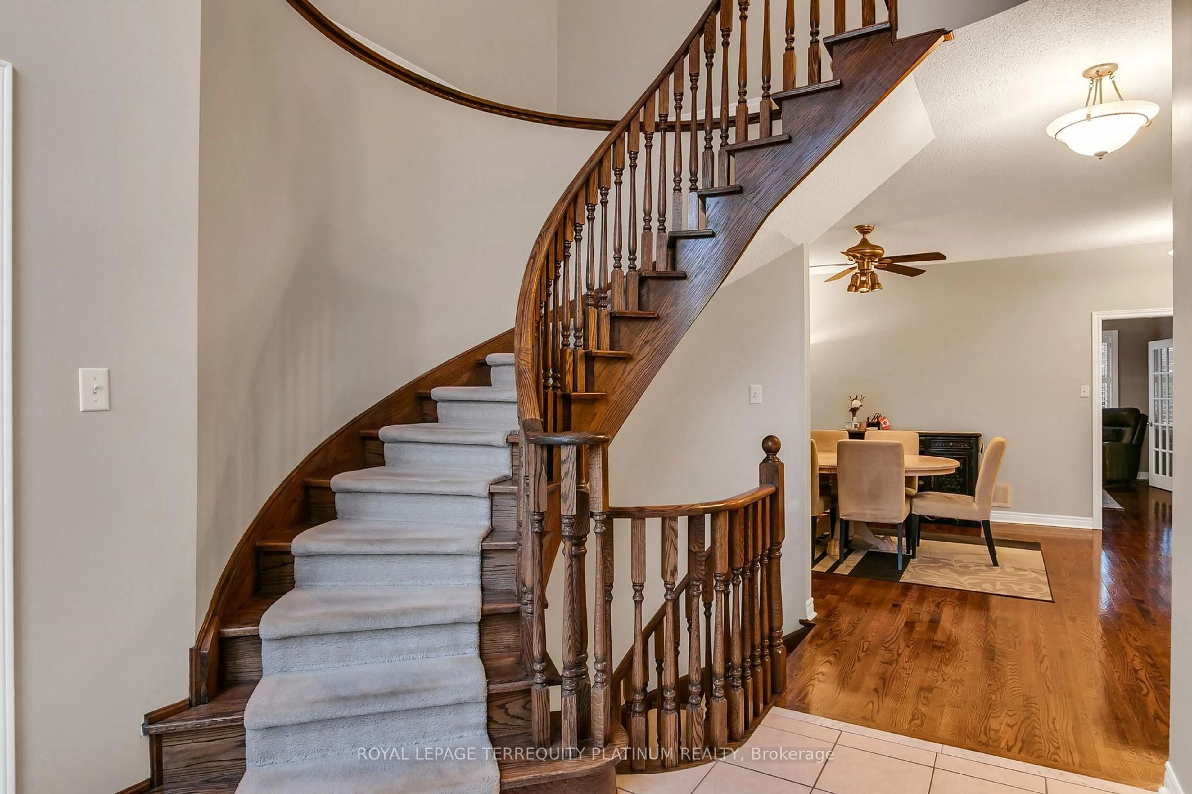 Stairs for 68 Grandlea Cres, Markham Ontario L3S 4A3