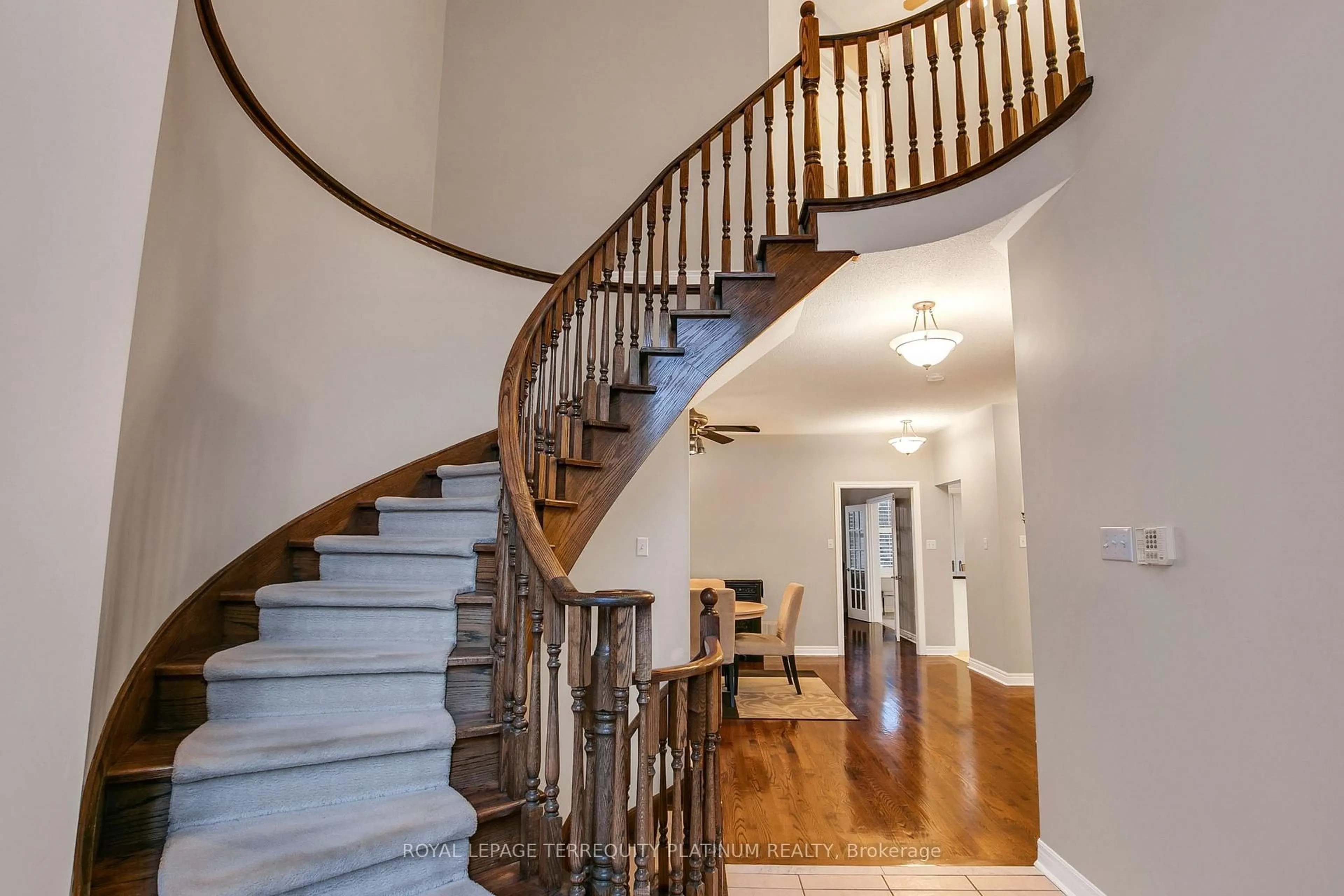 Stairs for 68 Grandlea Cres, Markham Ontario L3S 4A3
