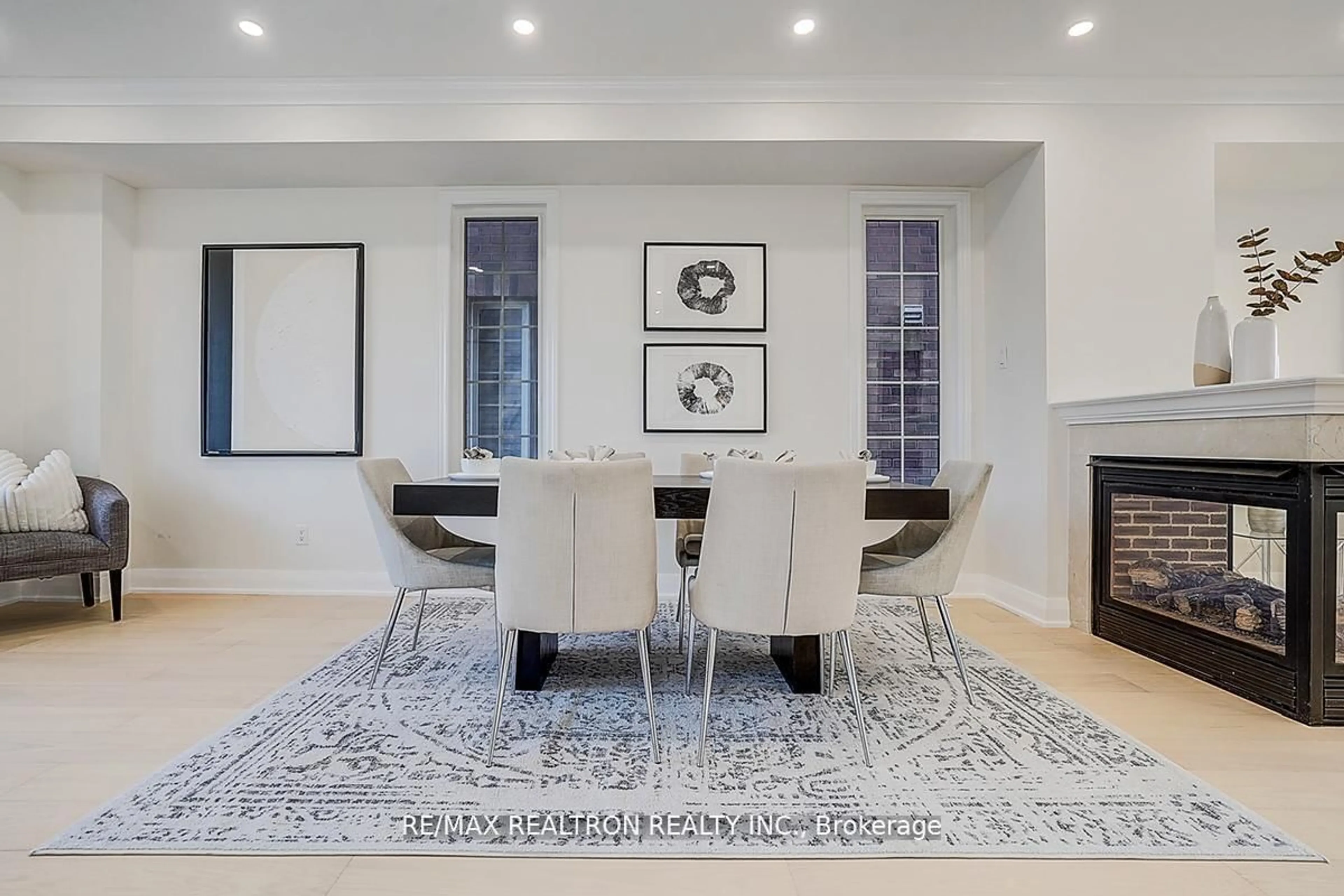 Dining room, unknown for 2798 Donald Cousens Pkwy, Markham Ontario L6B 1J7