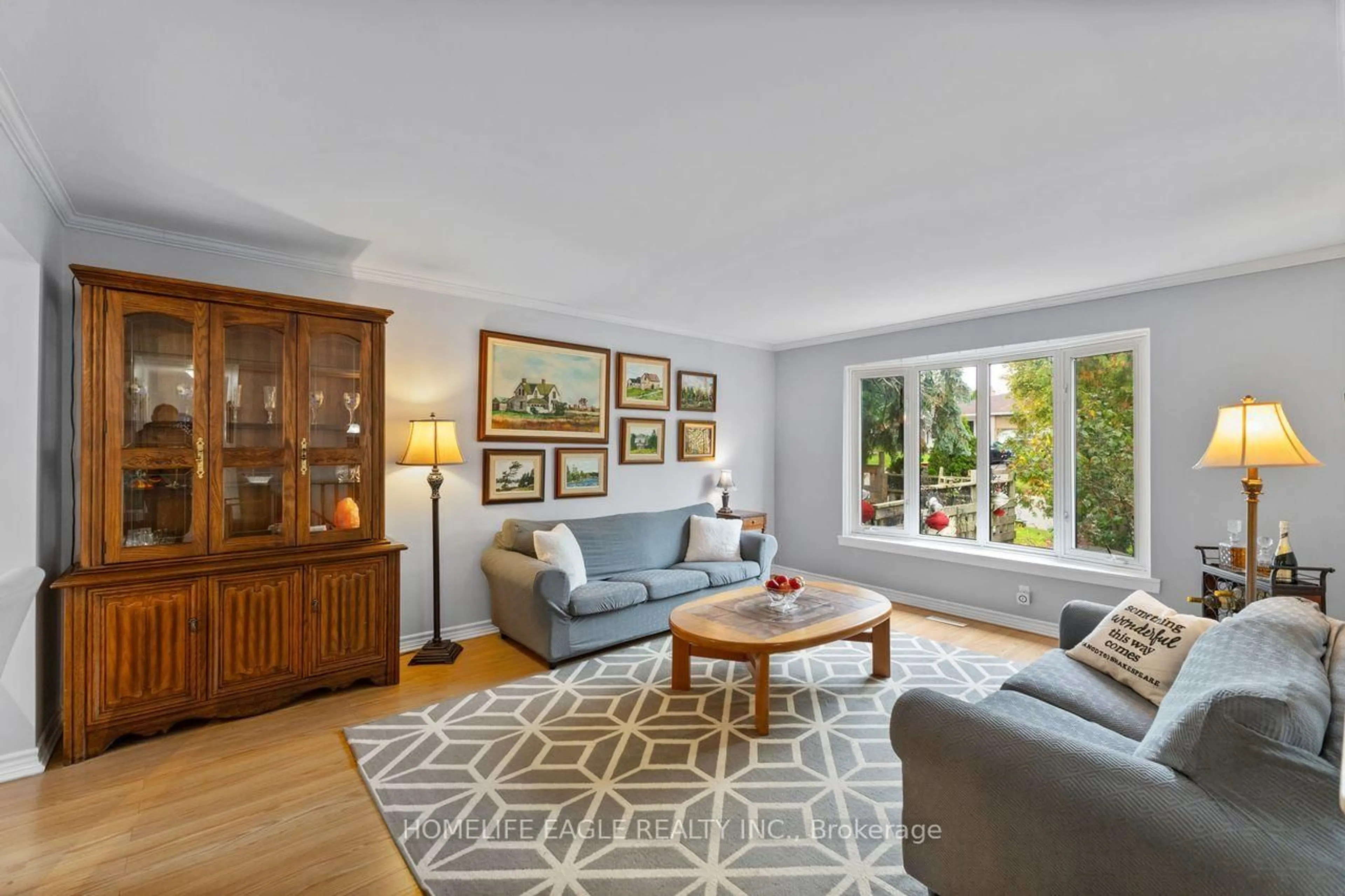 Living room with furniture, unknown for 14 Lee Ave, Bradford West Gwillimbury Ontario L3Z 1A9