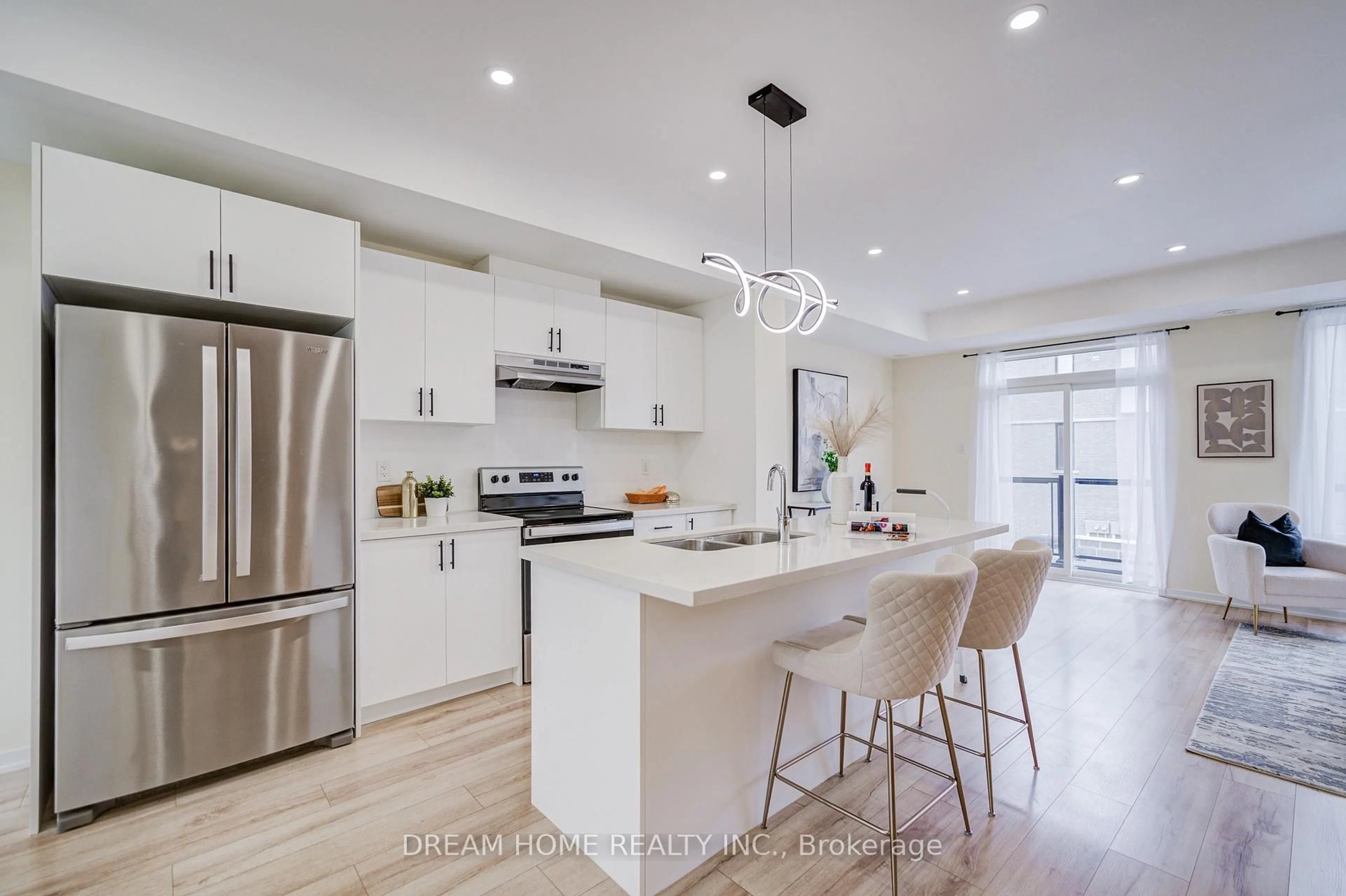 Open concept kitchen, unknown for 99 Crimson Forest Dr, Vaughan Ontario L6A 5C6