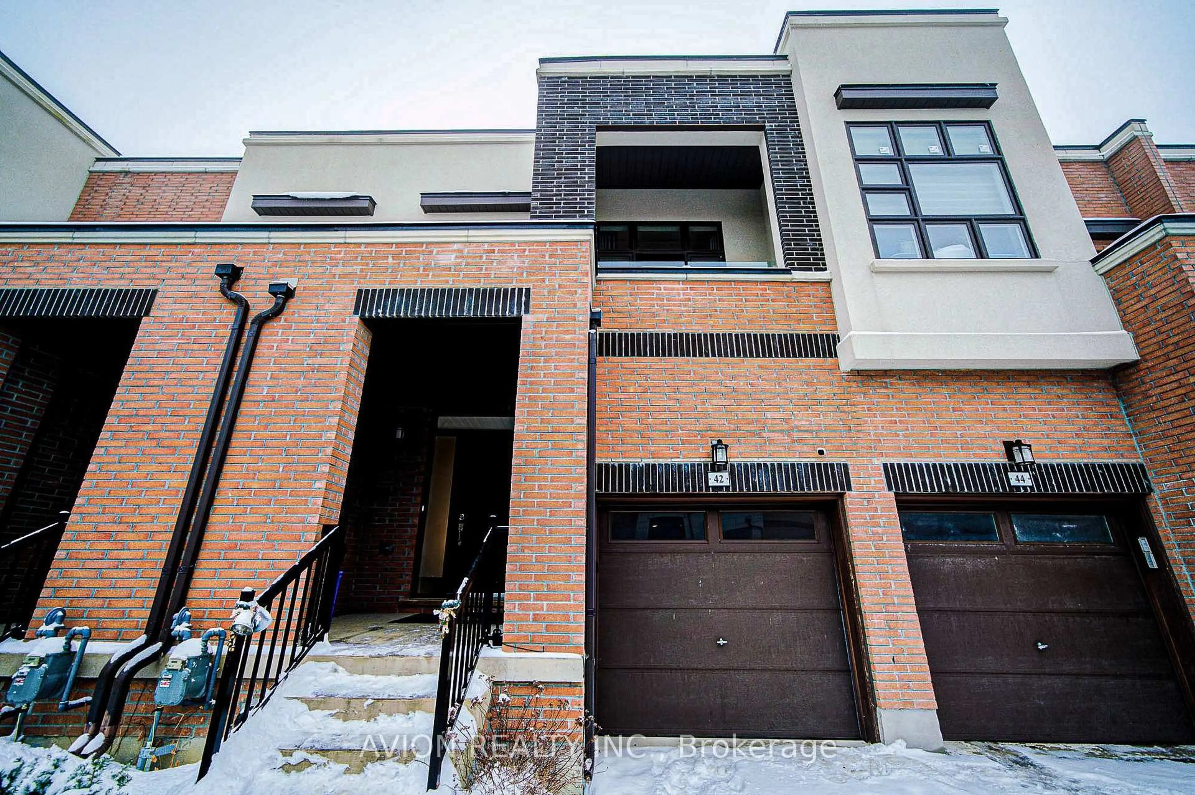 Home with brick exterior material, street for 42 Causland Lane, Richmond Hill Ontario L4S 0G5