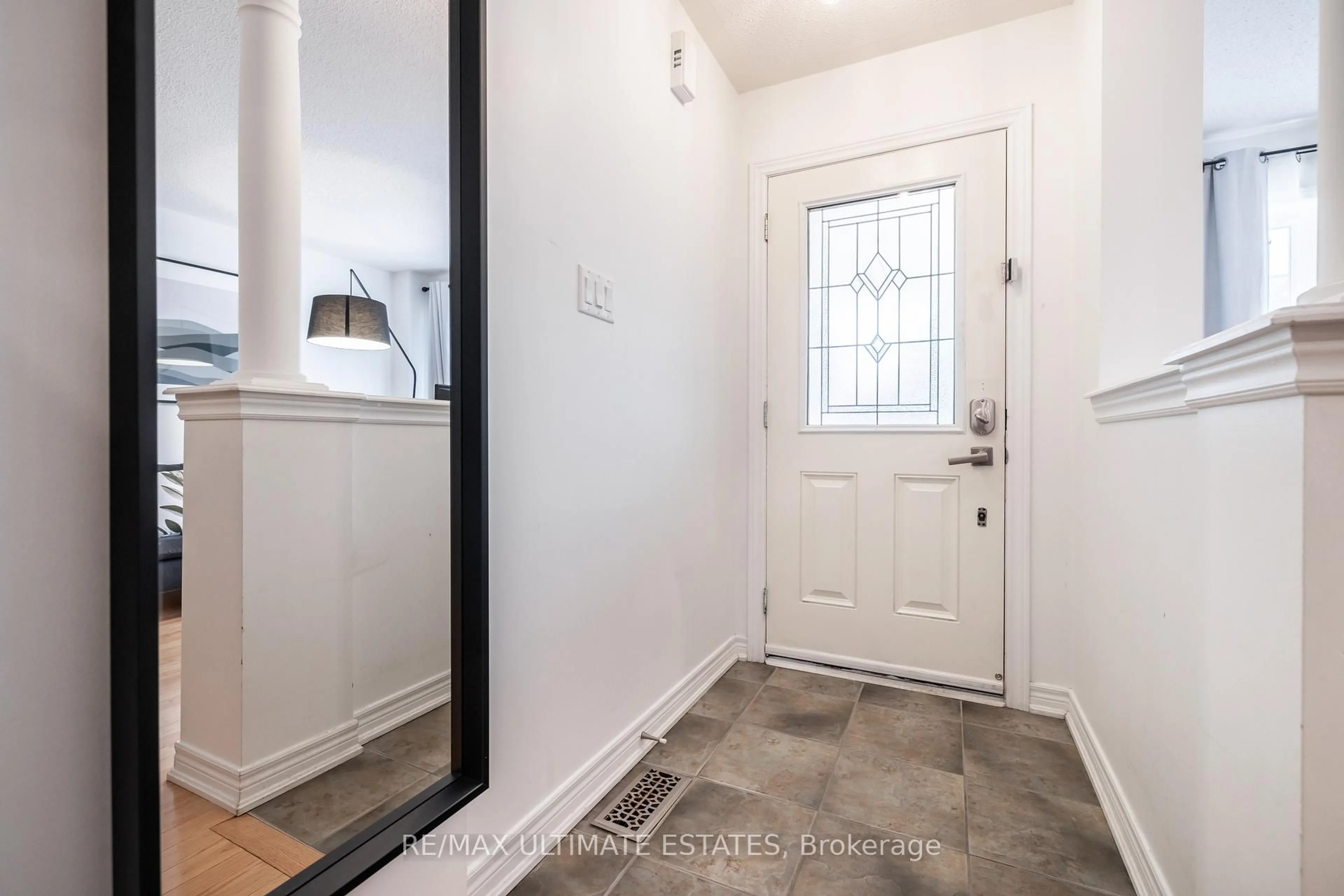 Indoor entryway for 24 Yang St, Richmond Hill Ontario L4E 0L5