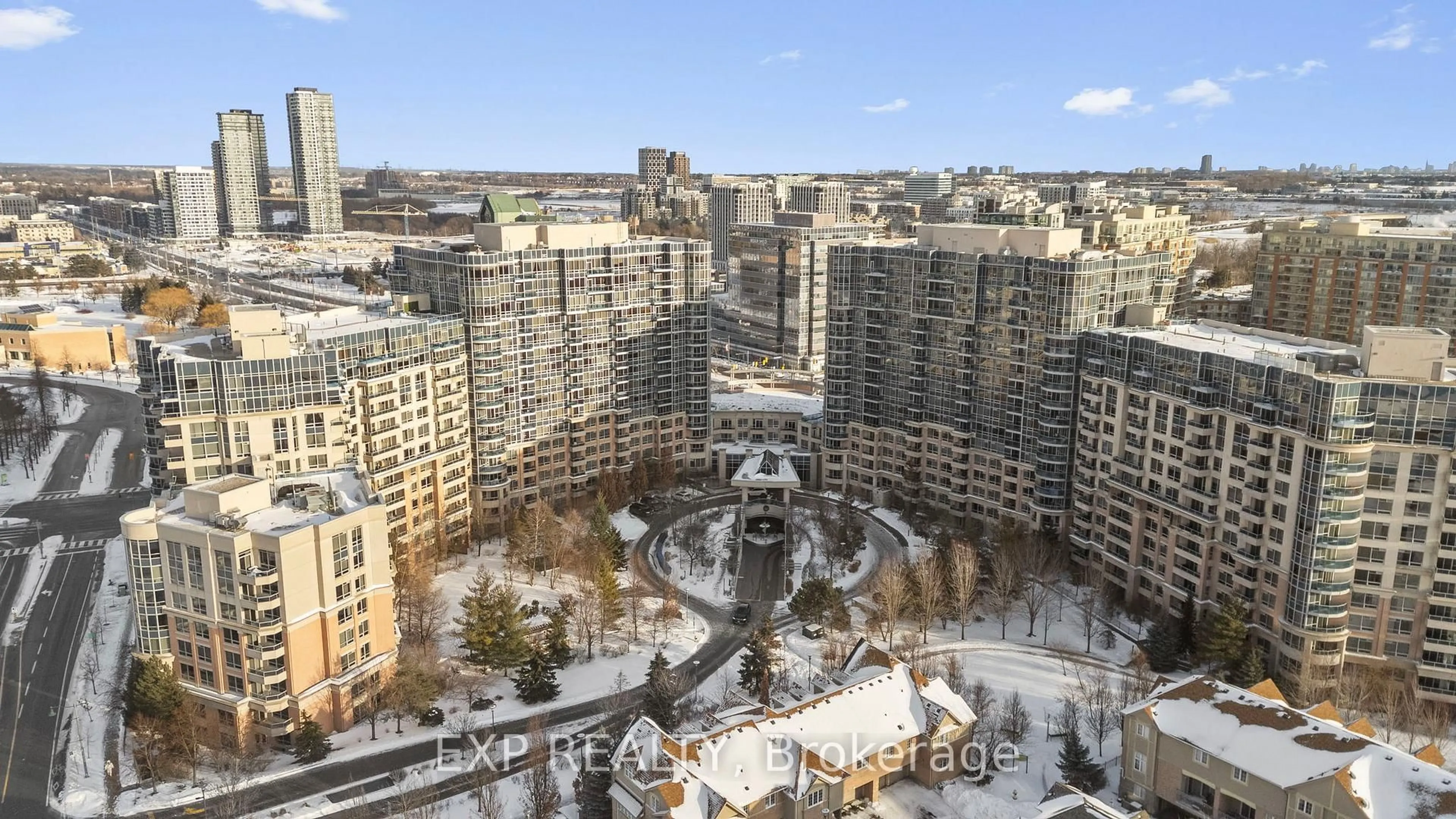 A pic from outside/outdoor area/front of a property/back of a property/a pic from drone, city buildings view from balcony for 33 Cox Blvd #928, Markham Ontario L3R 8A6