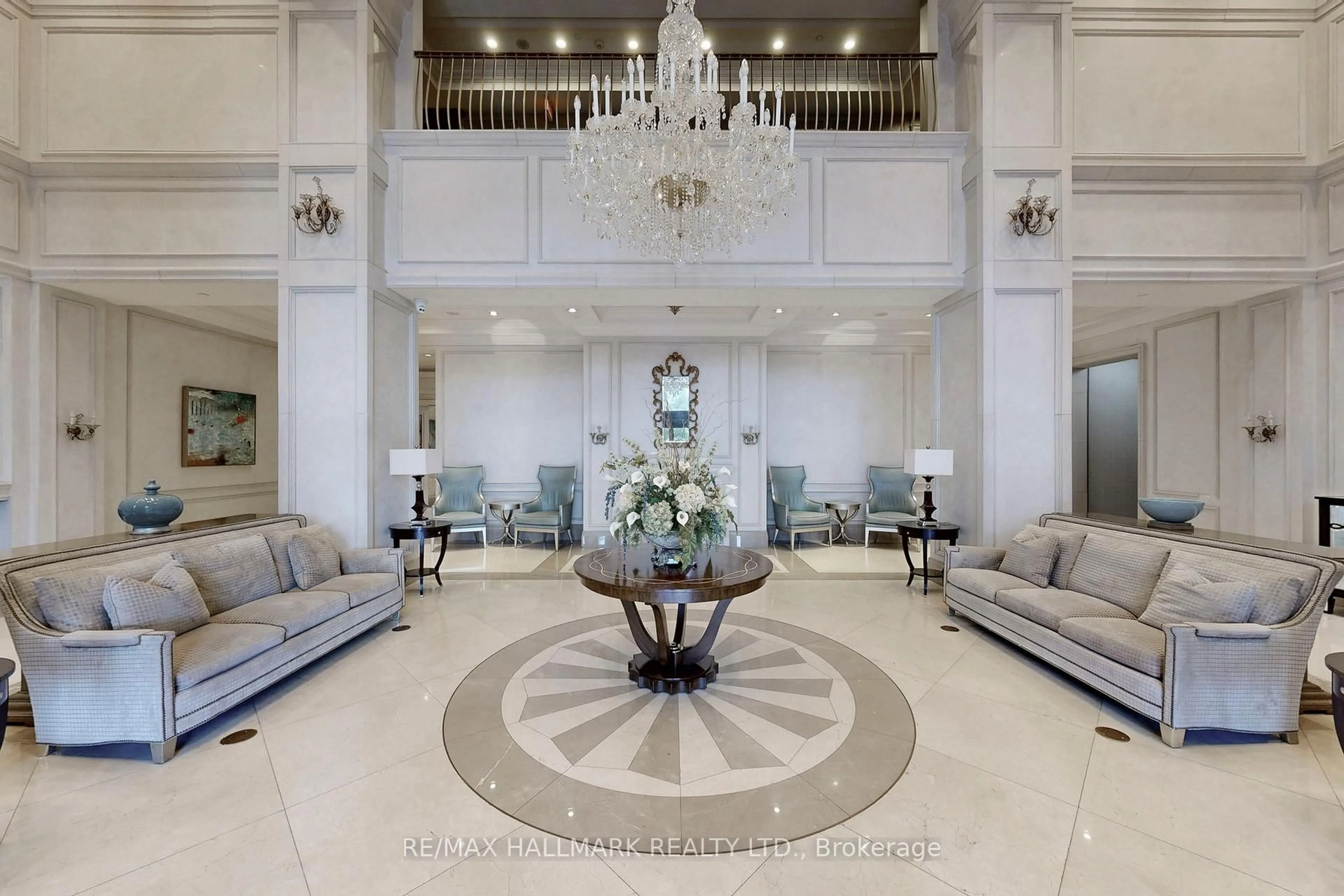 Lobby for 9255 Jane St #1705, Vaughan Ontario L6A 0K1