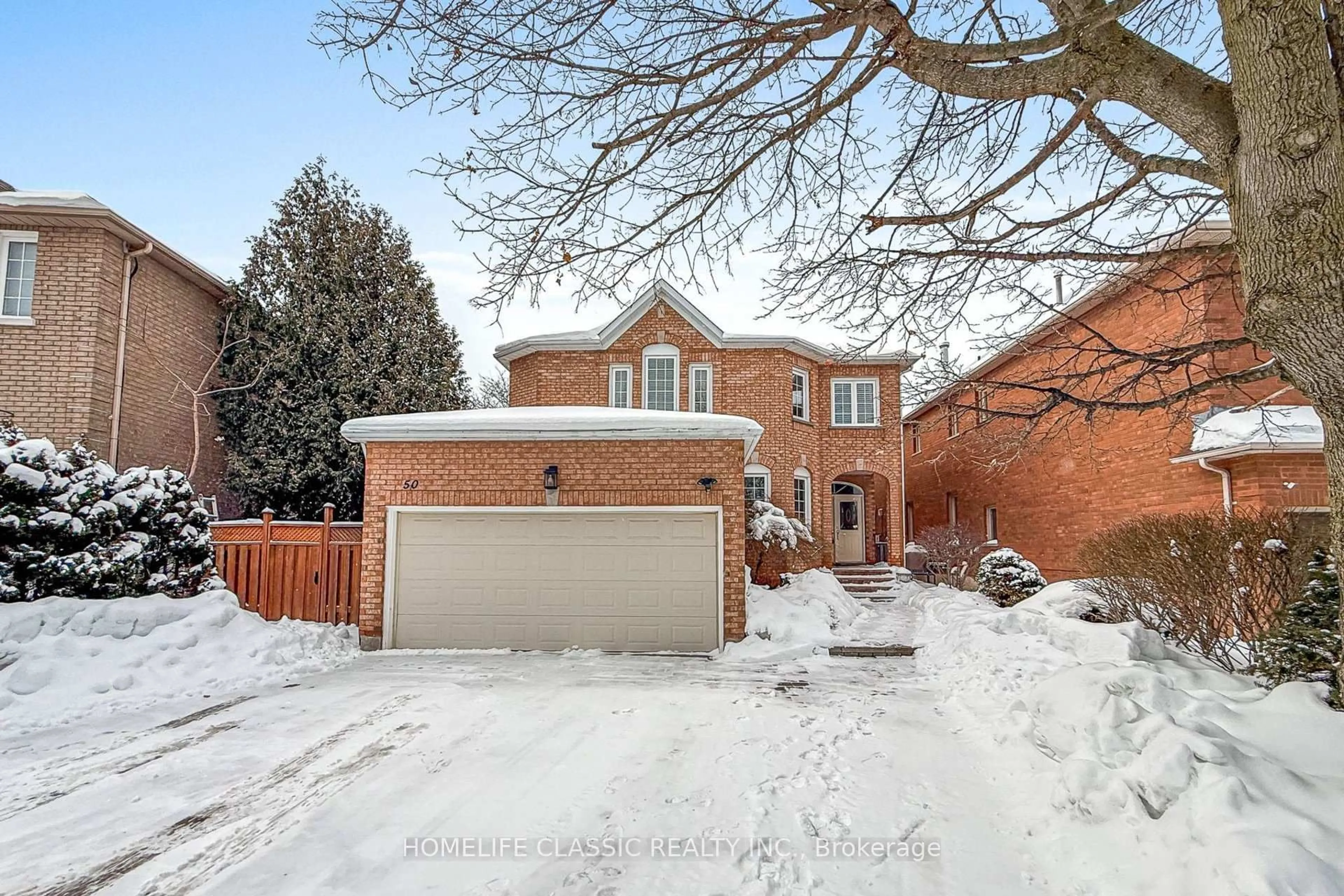 Home with brick exterior material, street for 50 Oakhurst Dr, Vaughan Ontario L4J 7V3