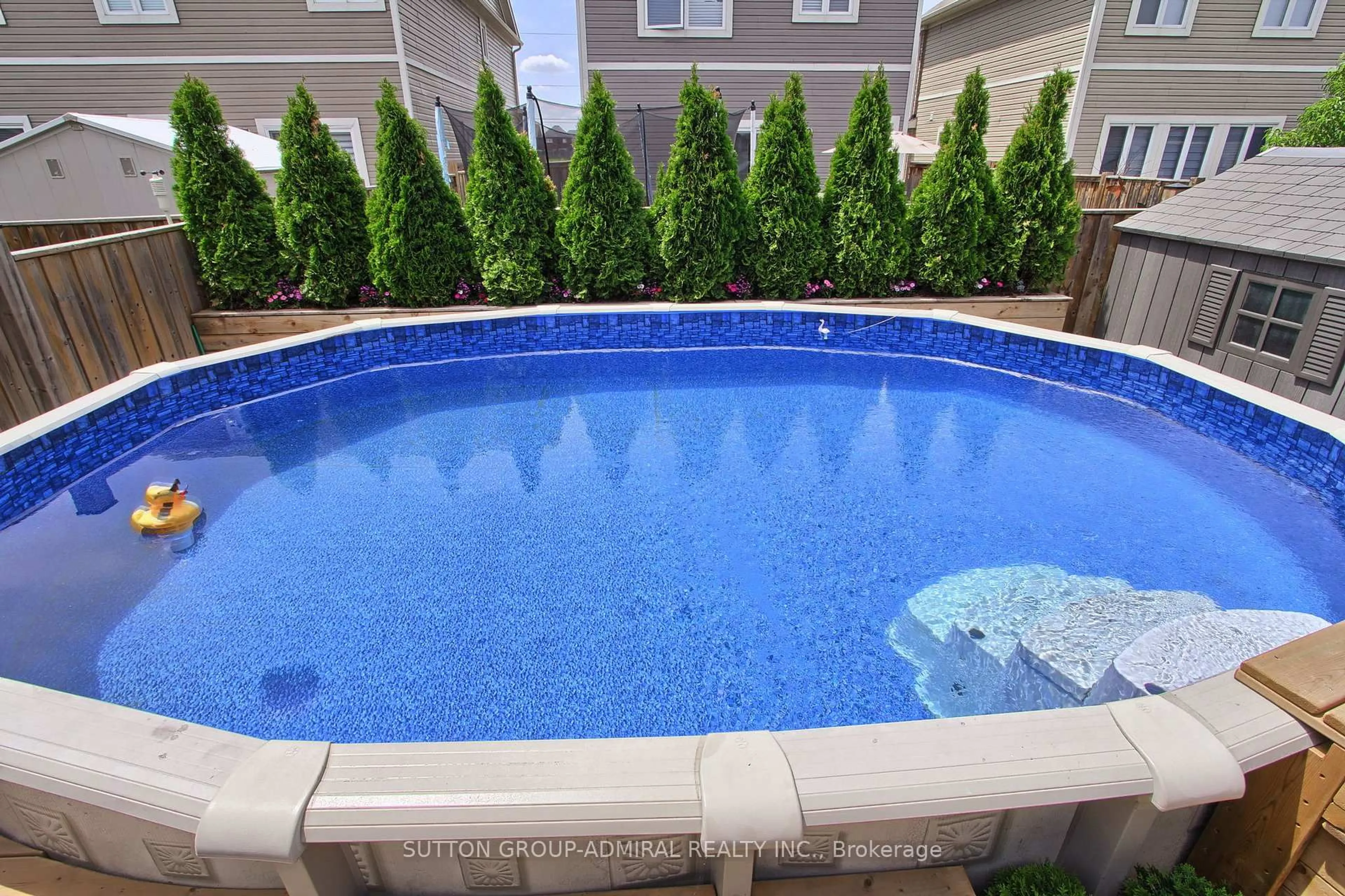 Pool for 34 Milne St, New Tecumseth Ontario L9R 0A6