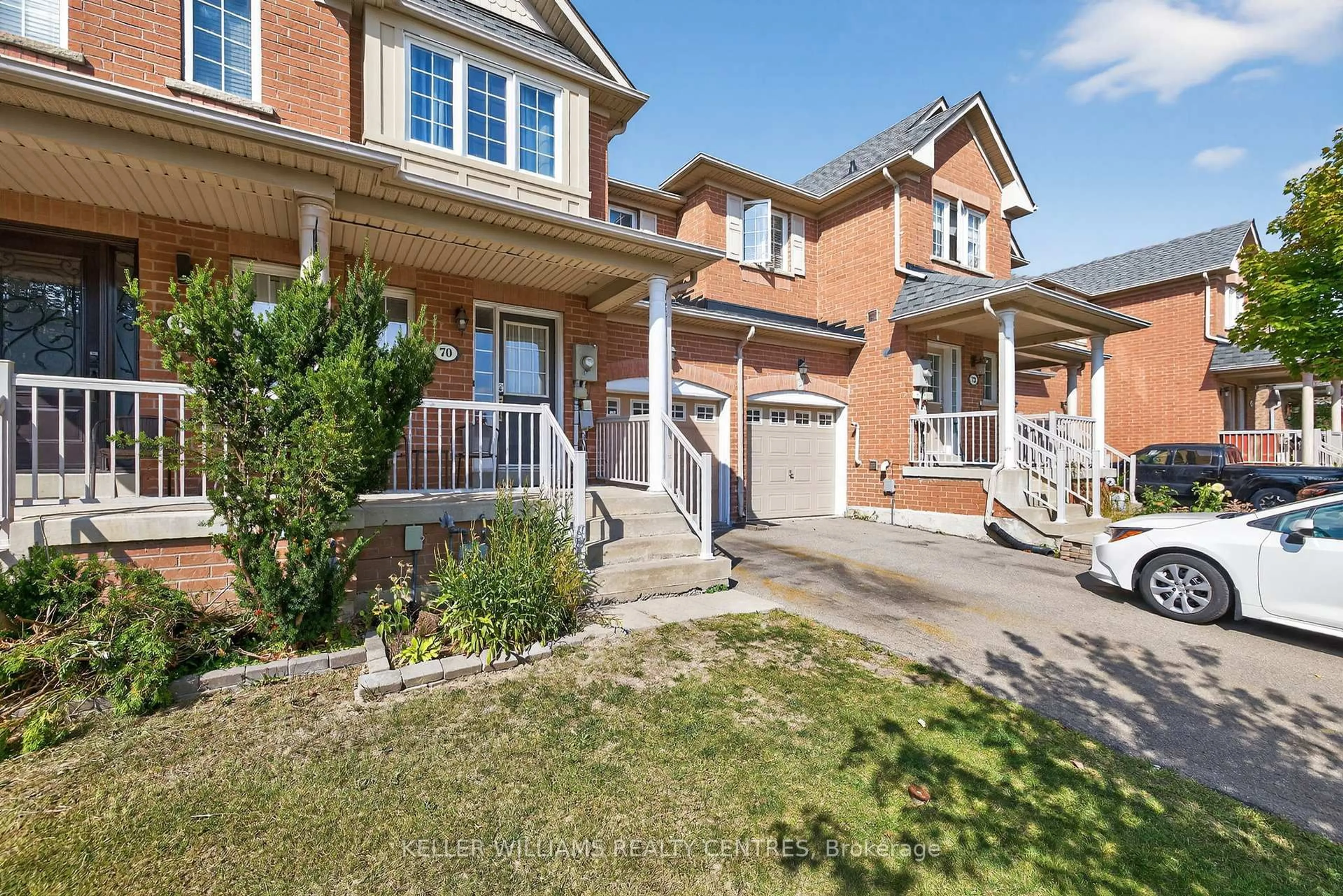 Home with brick exterior material, street for 70 Burgess Cres, Newmarket Ontario L3X 2T7