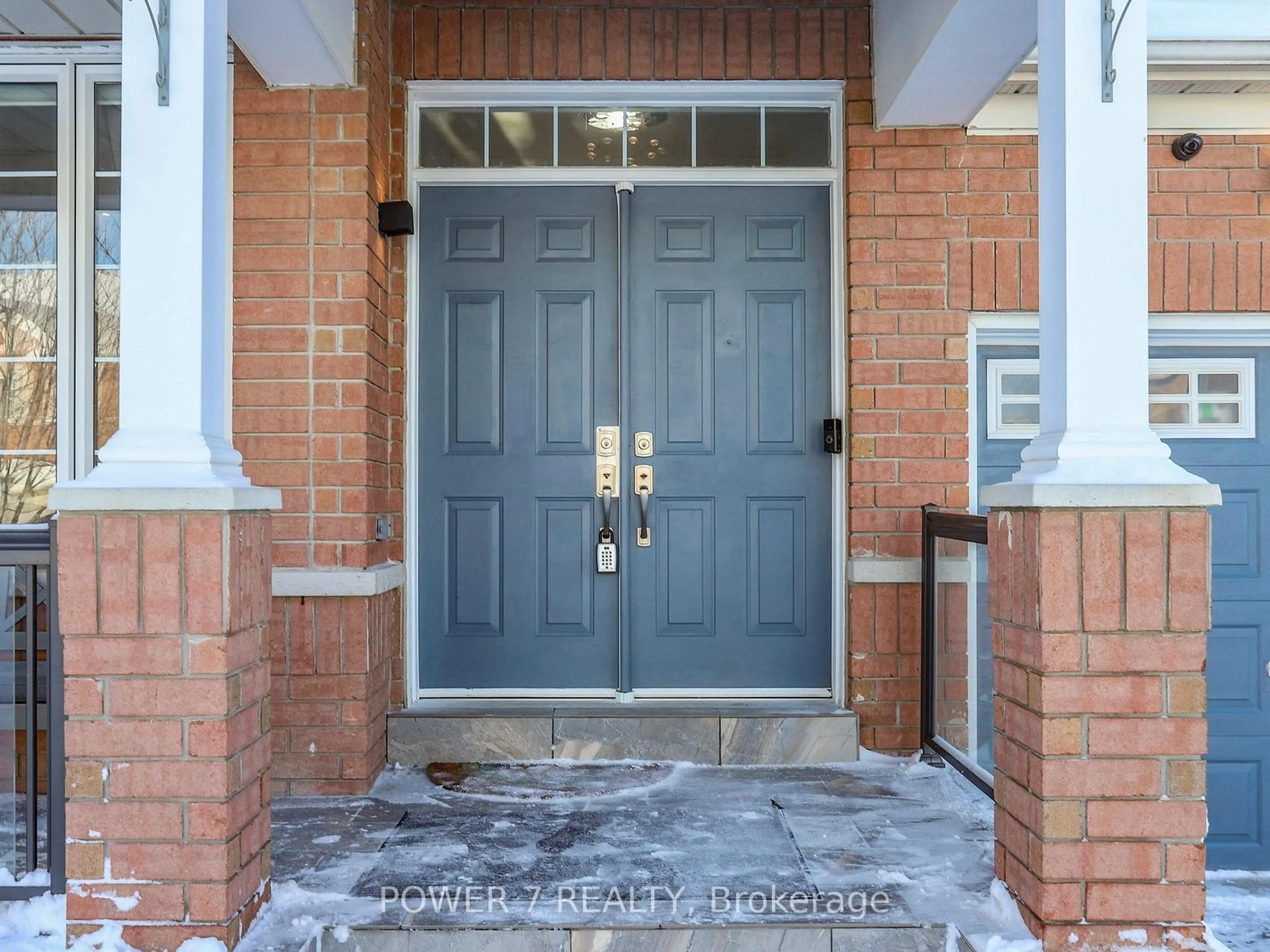 Indoor entryway for 3 Demoray Crt, Markham Ontario L6E 2E8
