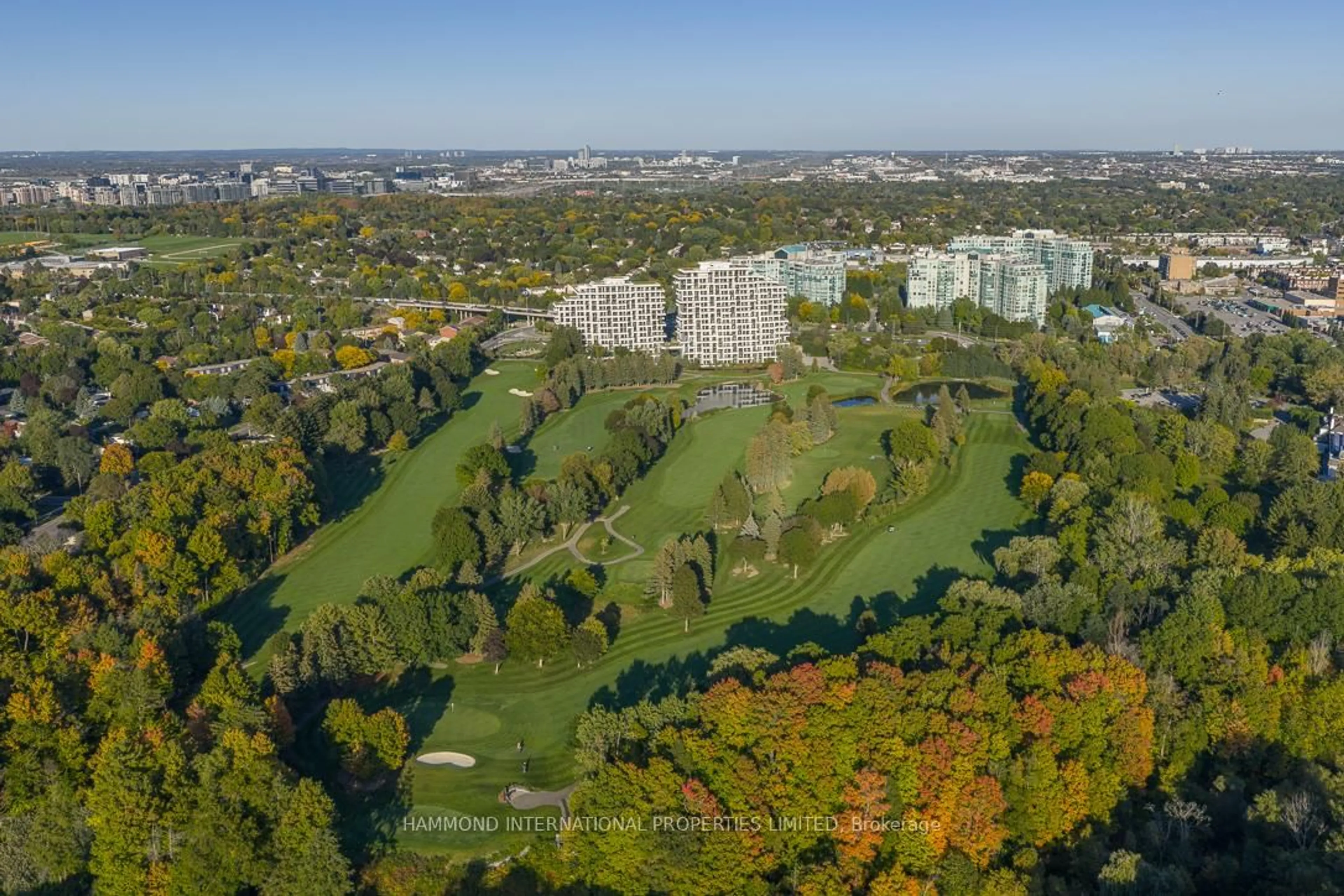 A pic from outside/outdoor area/front of a property/back of a property/a pic from drone, unknown for 399 Royal Orchard Blvd #RPH, Markham Ontario L3T 0H3