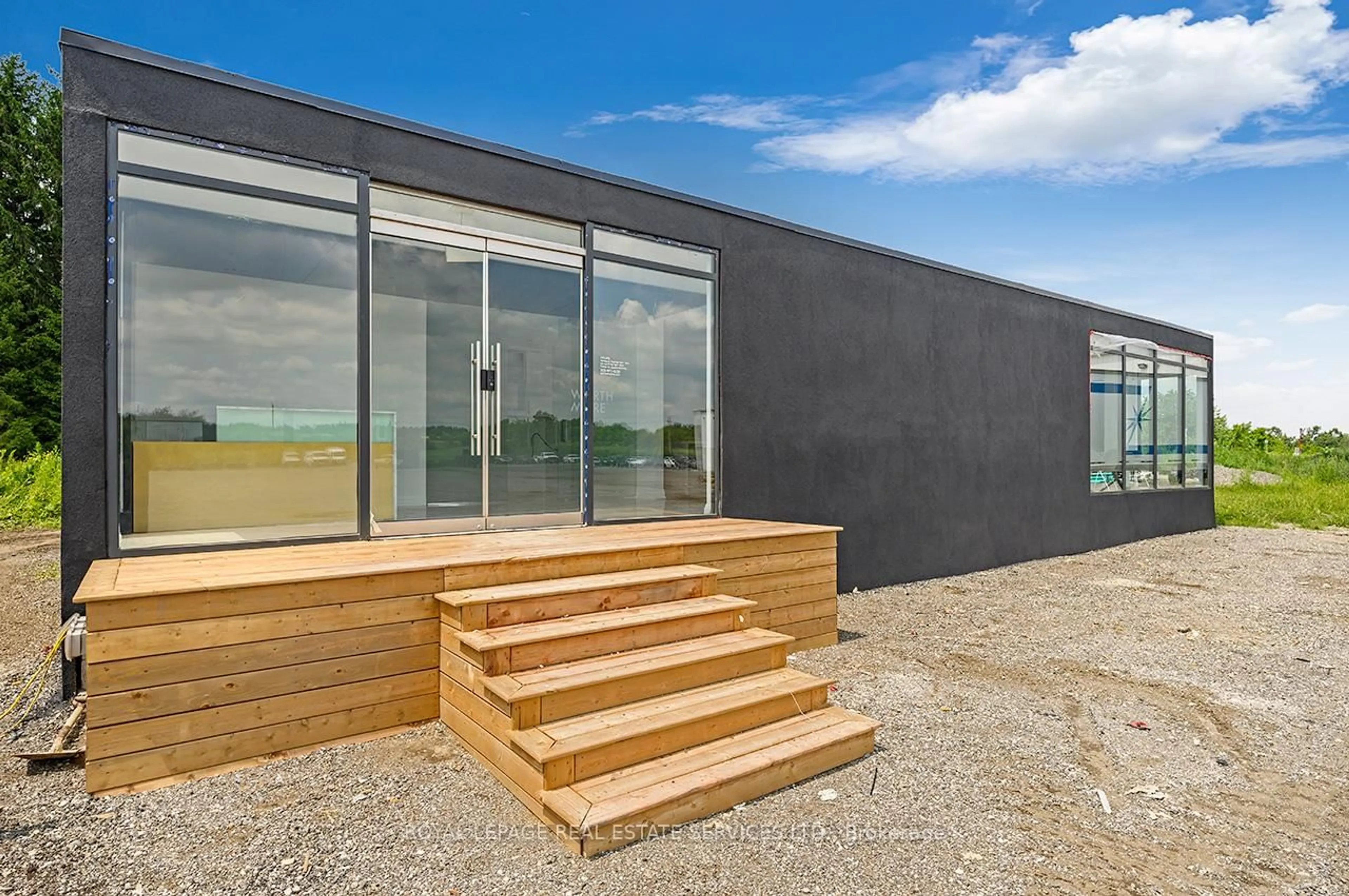 Unknown for 11840 Keele St #Building #2, Vaughan Ontario L6A 1S1