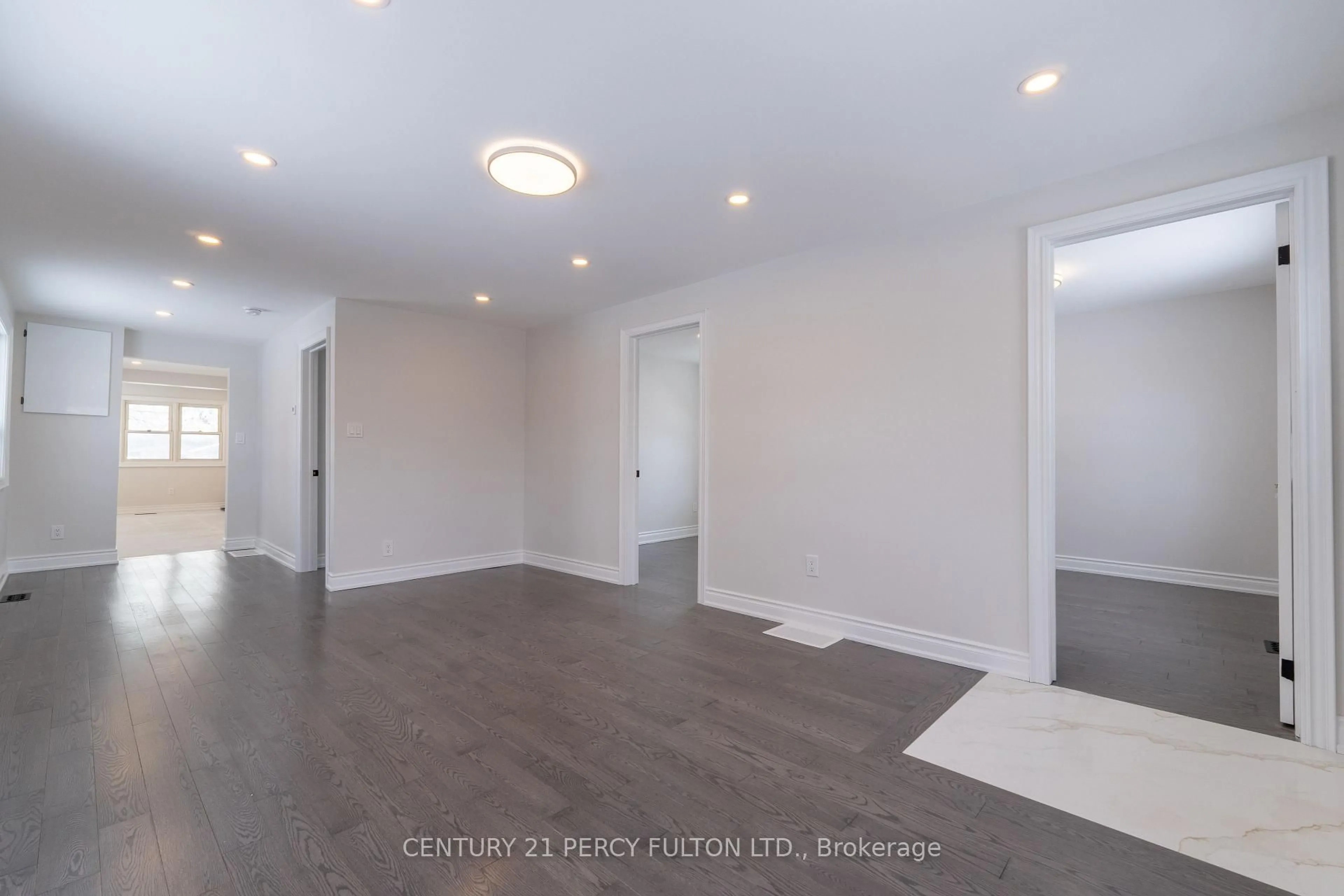 A pic of a room for 193 Cameron Cres, Georgina Ontario L4P 2N7