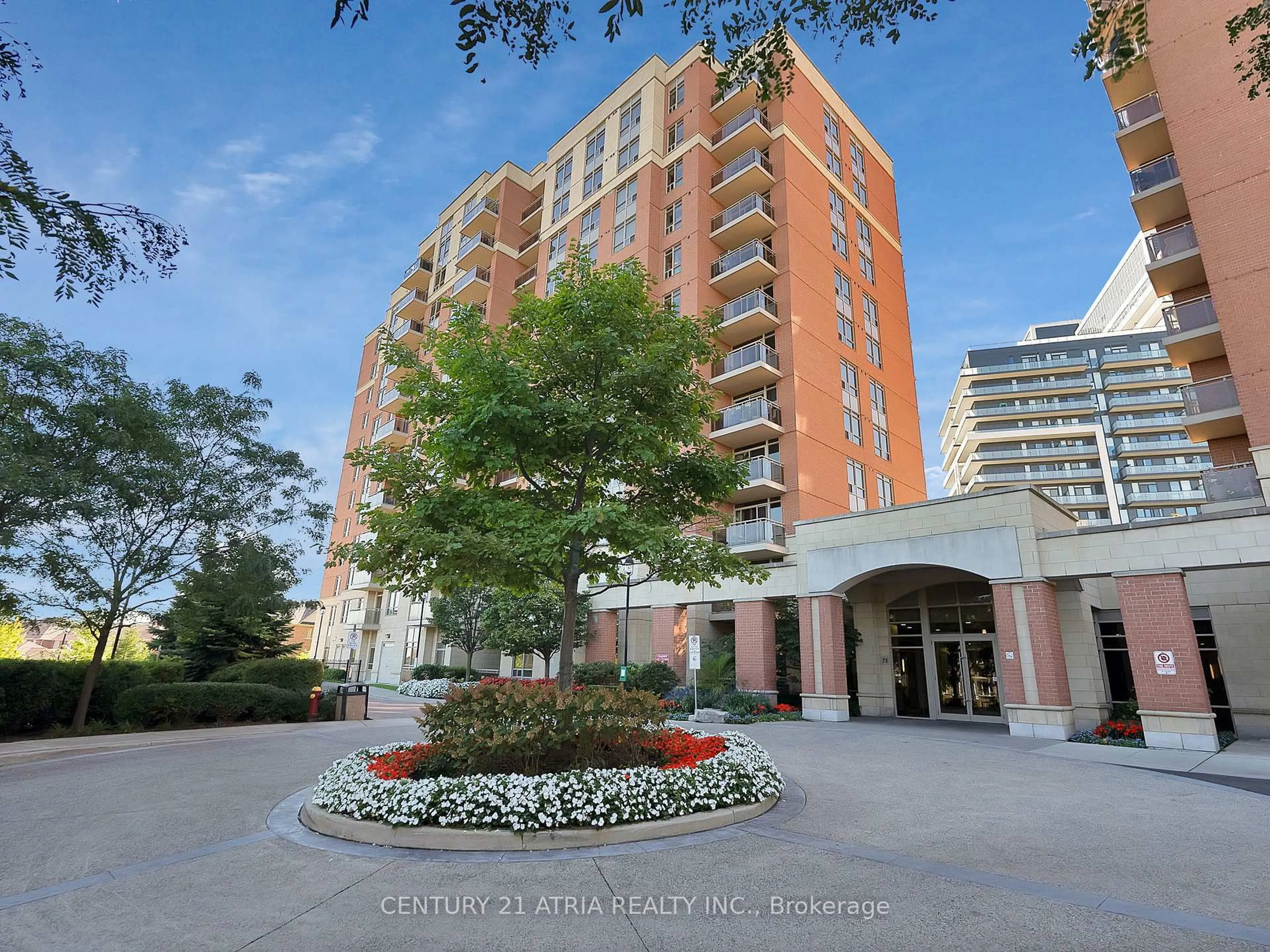 Indoor foyer for 73 King William Cres #206, Richmond Hill Ontario L4B 0C2