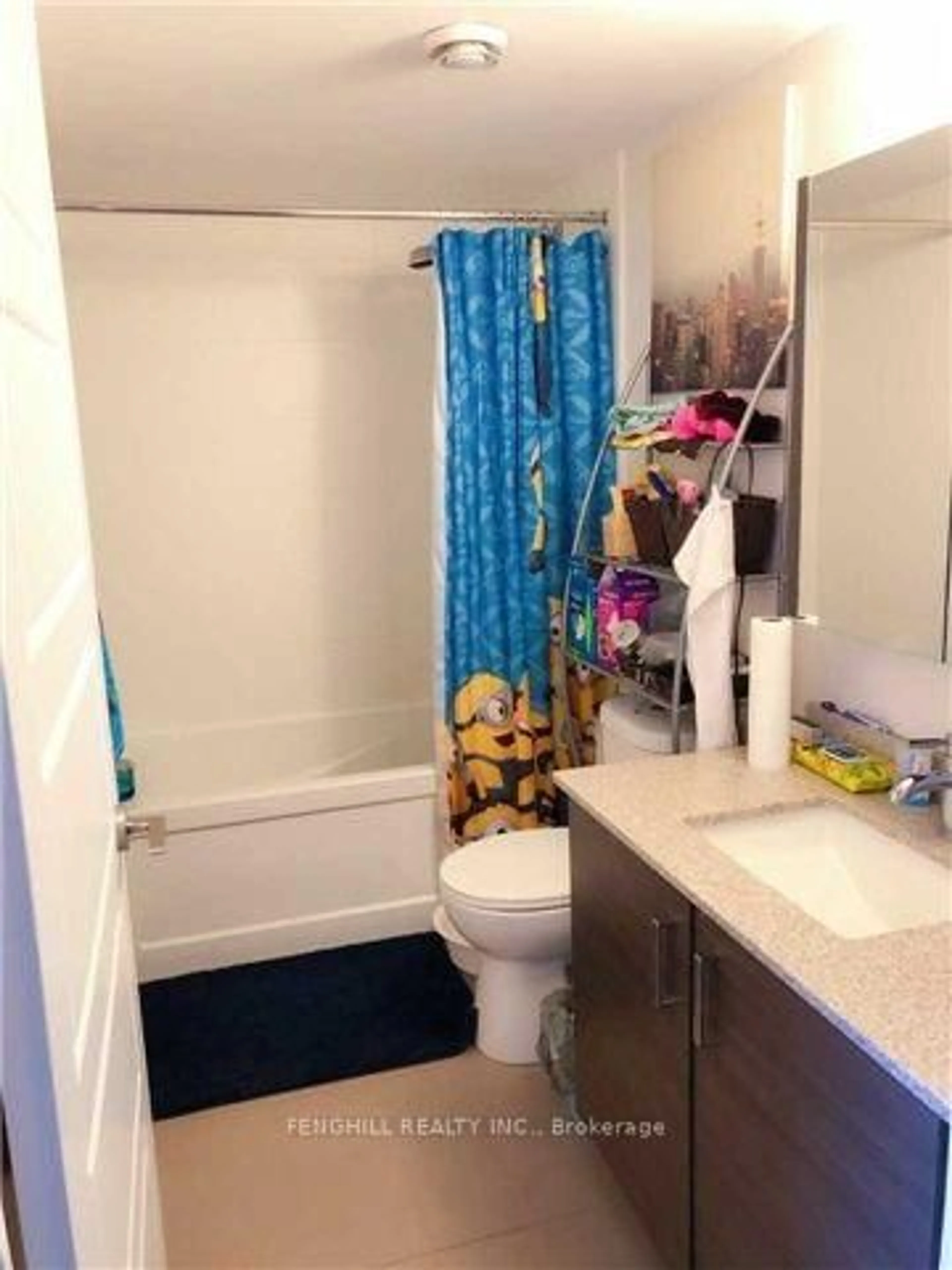 Standard bathroom, floor is not visible for 1 Uptown Dr #2010, Markham Ontario L3R 5C1