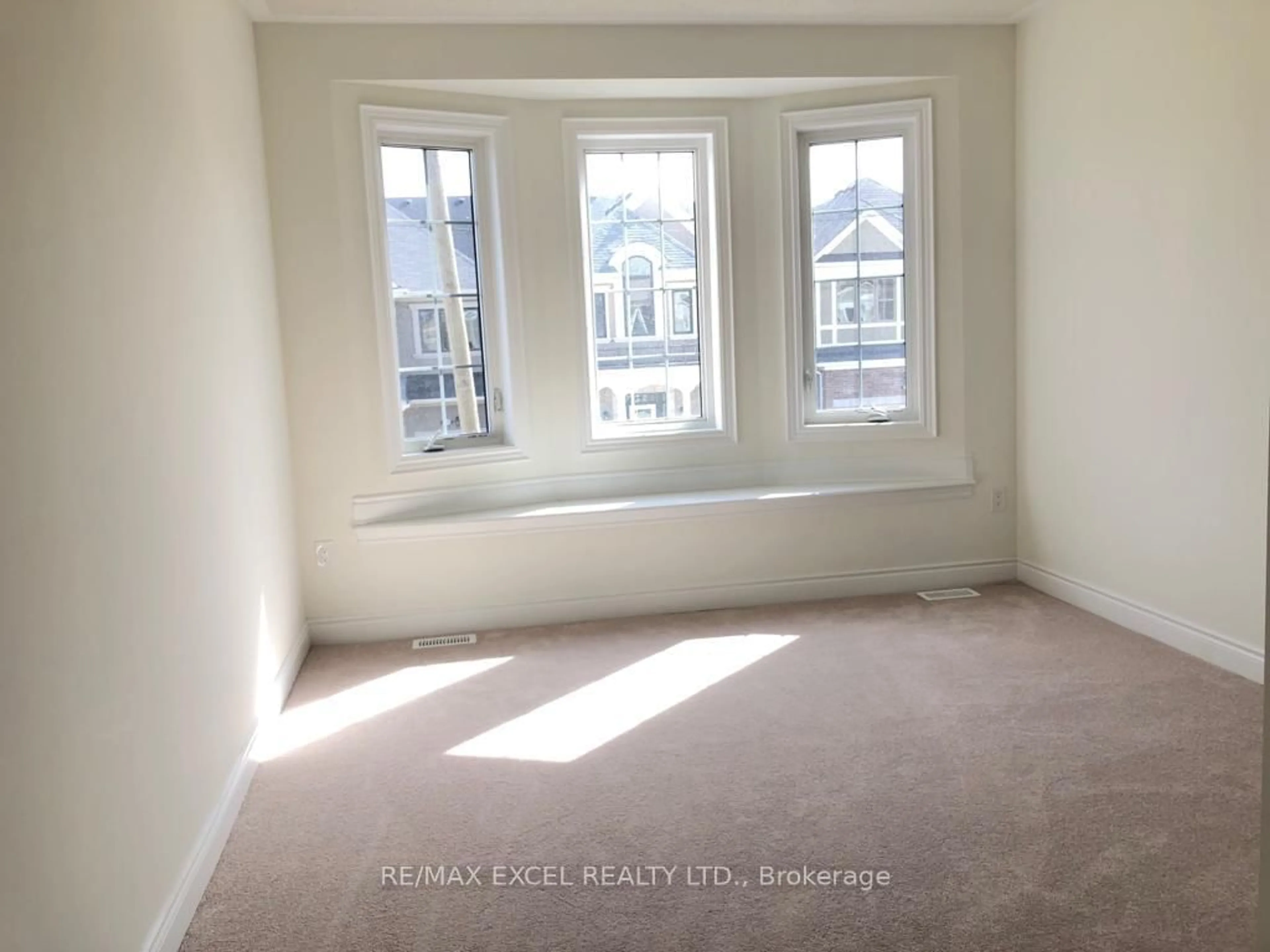 A pic of a room for 94 Hartney Dr, Richmond Hill Ontario L4S 0K6