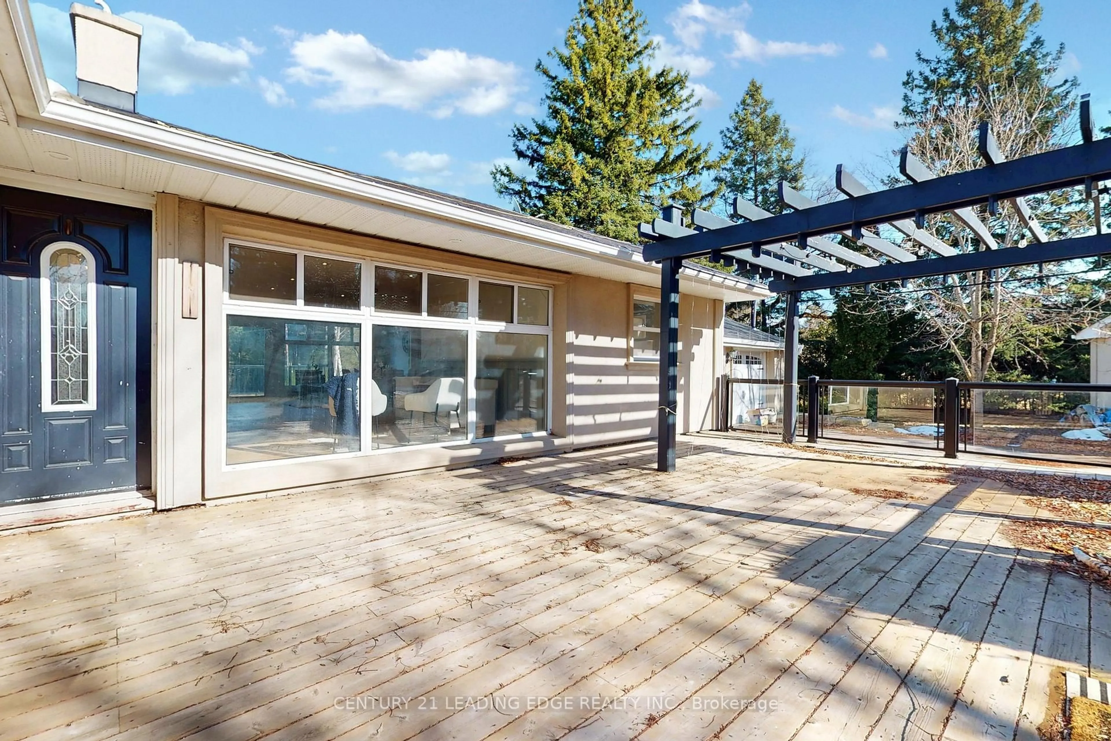 Patio, unknown for 14489 Highway 48, Whitchurch-Stouffville Ontario L4A 7X3