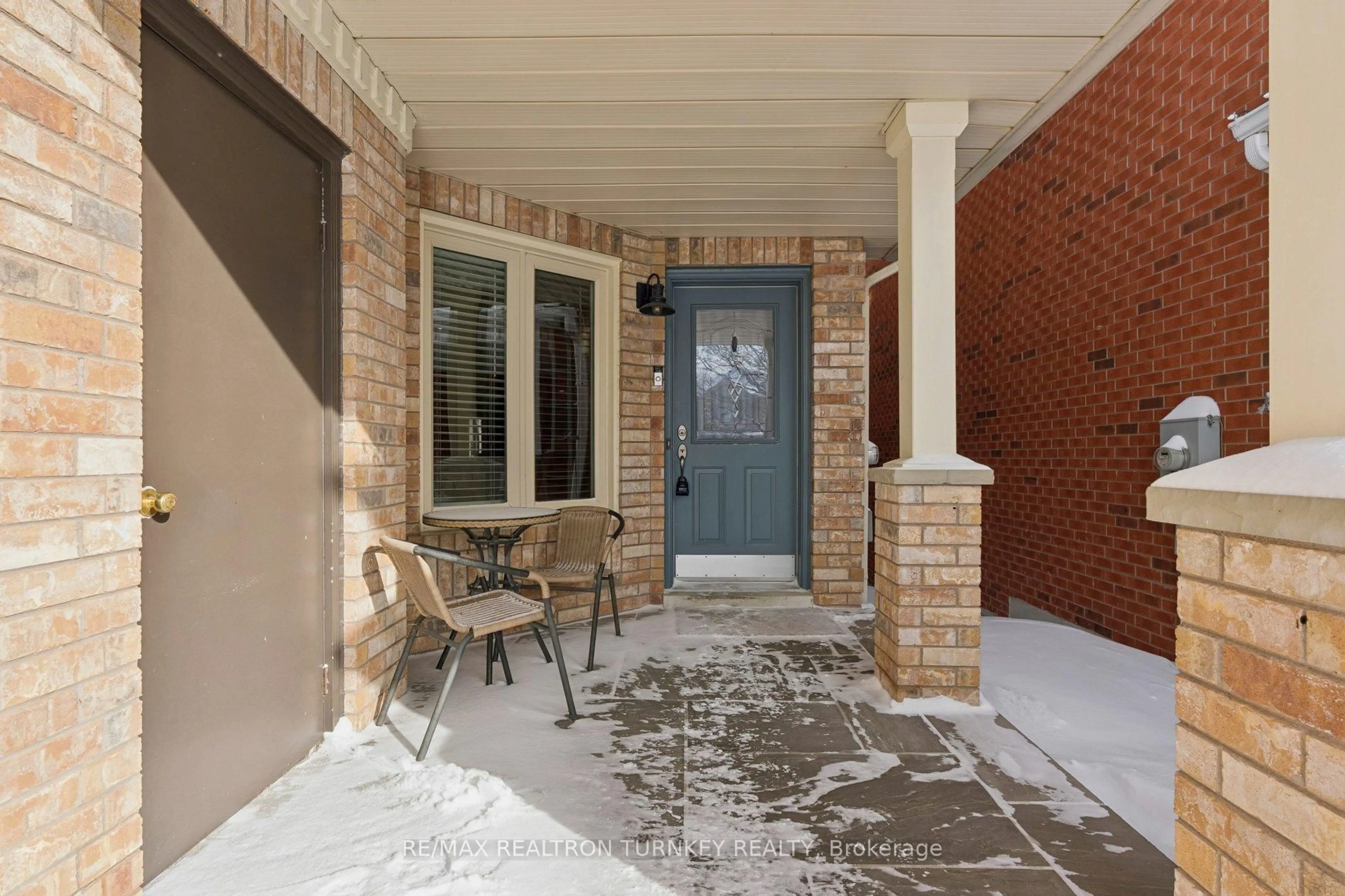 Unknown for 407 Seneca Crt, Newmarket Ontario L3X 2C8