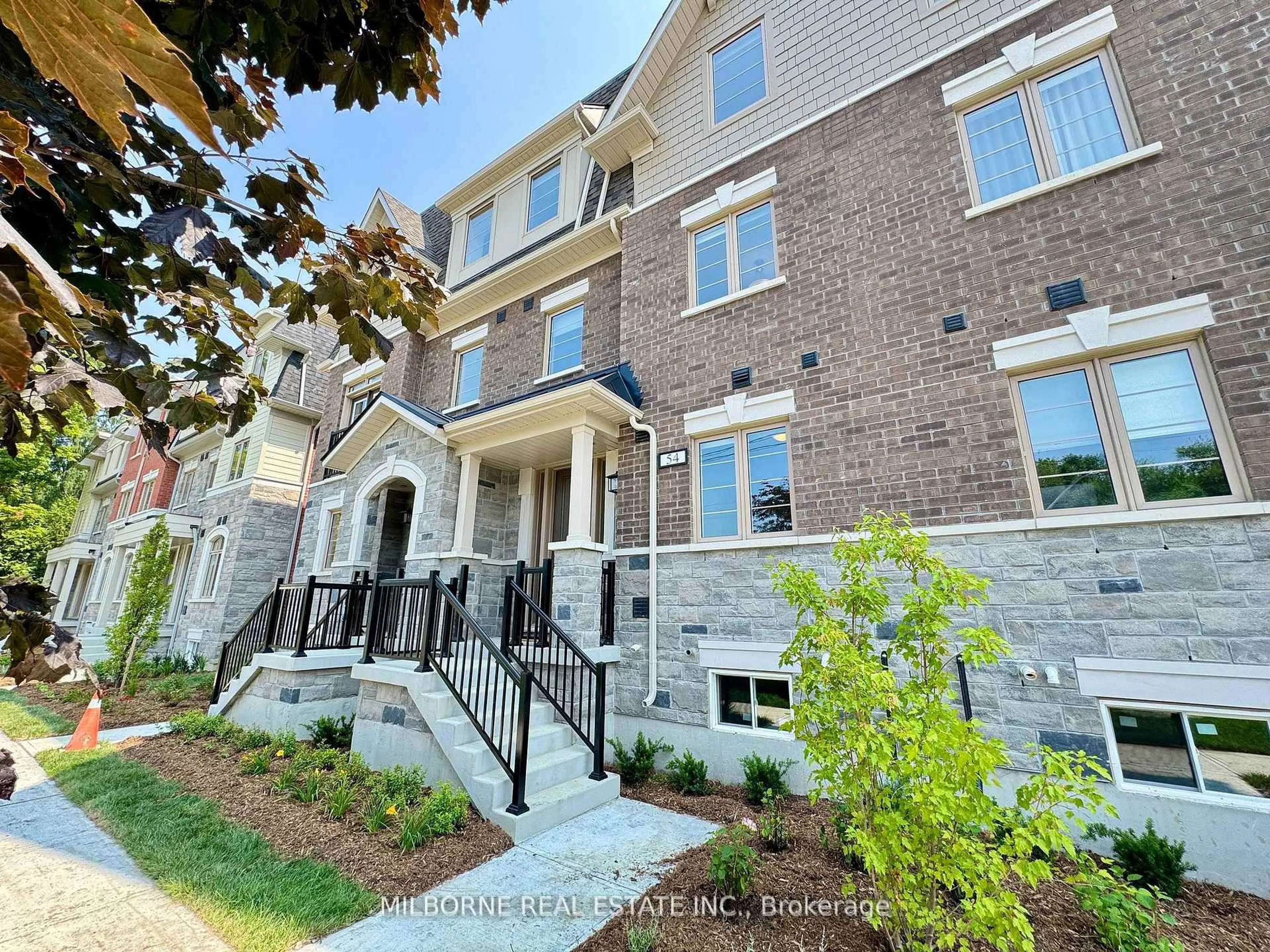 Home with brick exterior material, unknown for 54 Fred Beaton Pl, King Ontario L7B 1G2