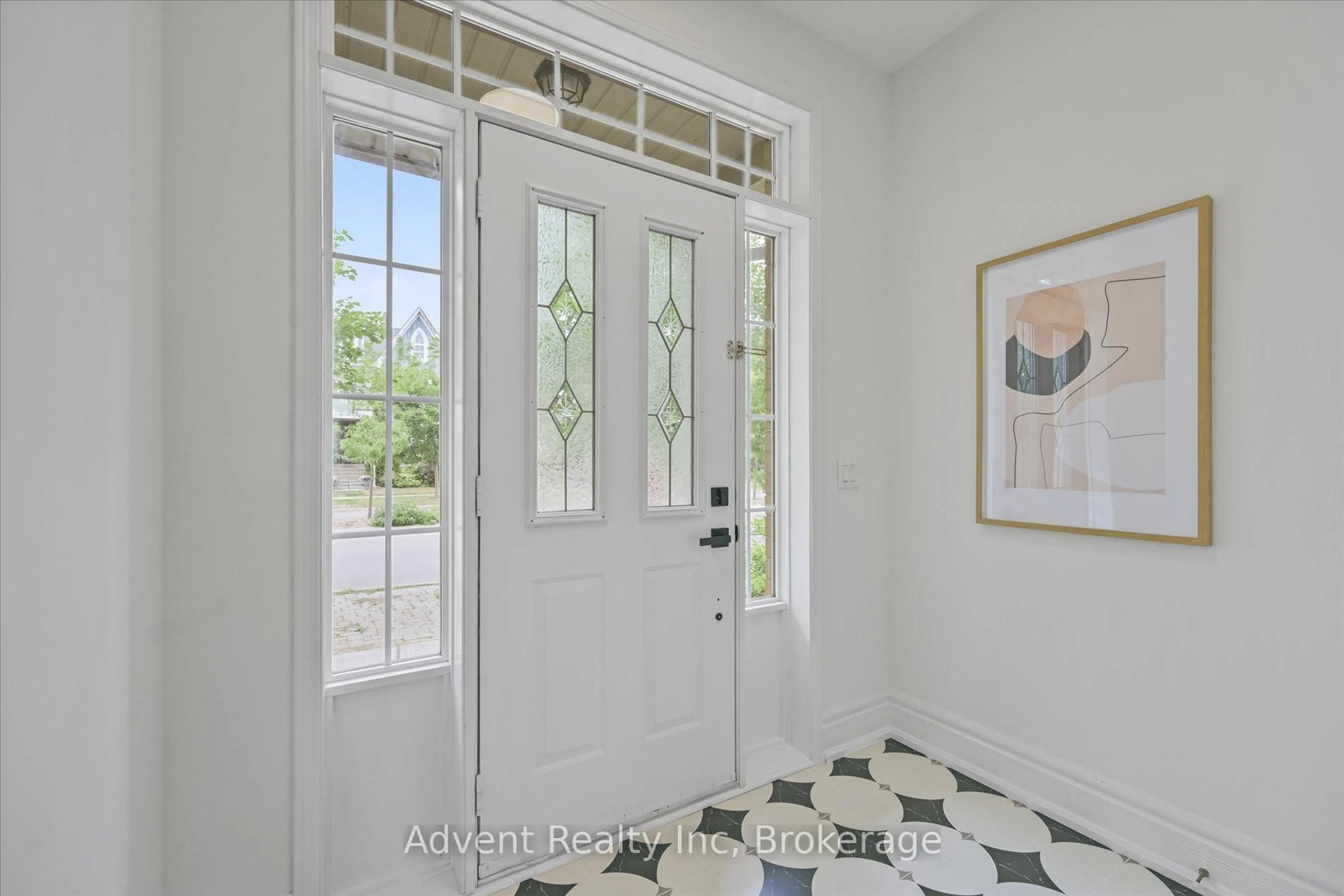 Indoor entryway for 5 Angus Glen Blvd, Markham Ontario L6C 1Z1
