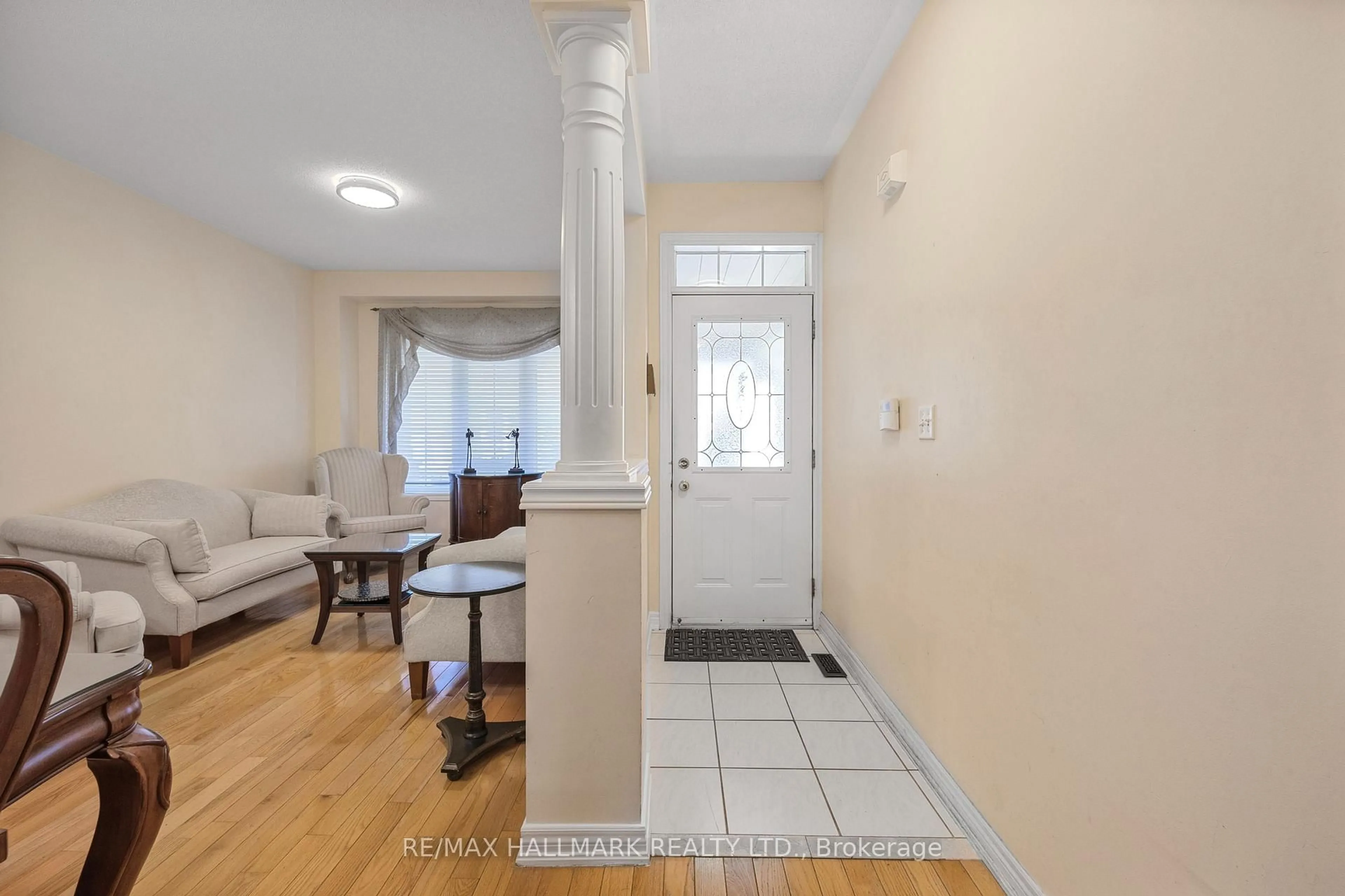 Indoor entryway for 60 Cider Cres, Richmond Hill Ontario L4E 4A4