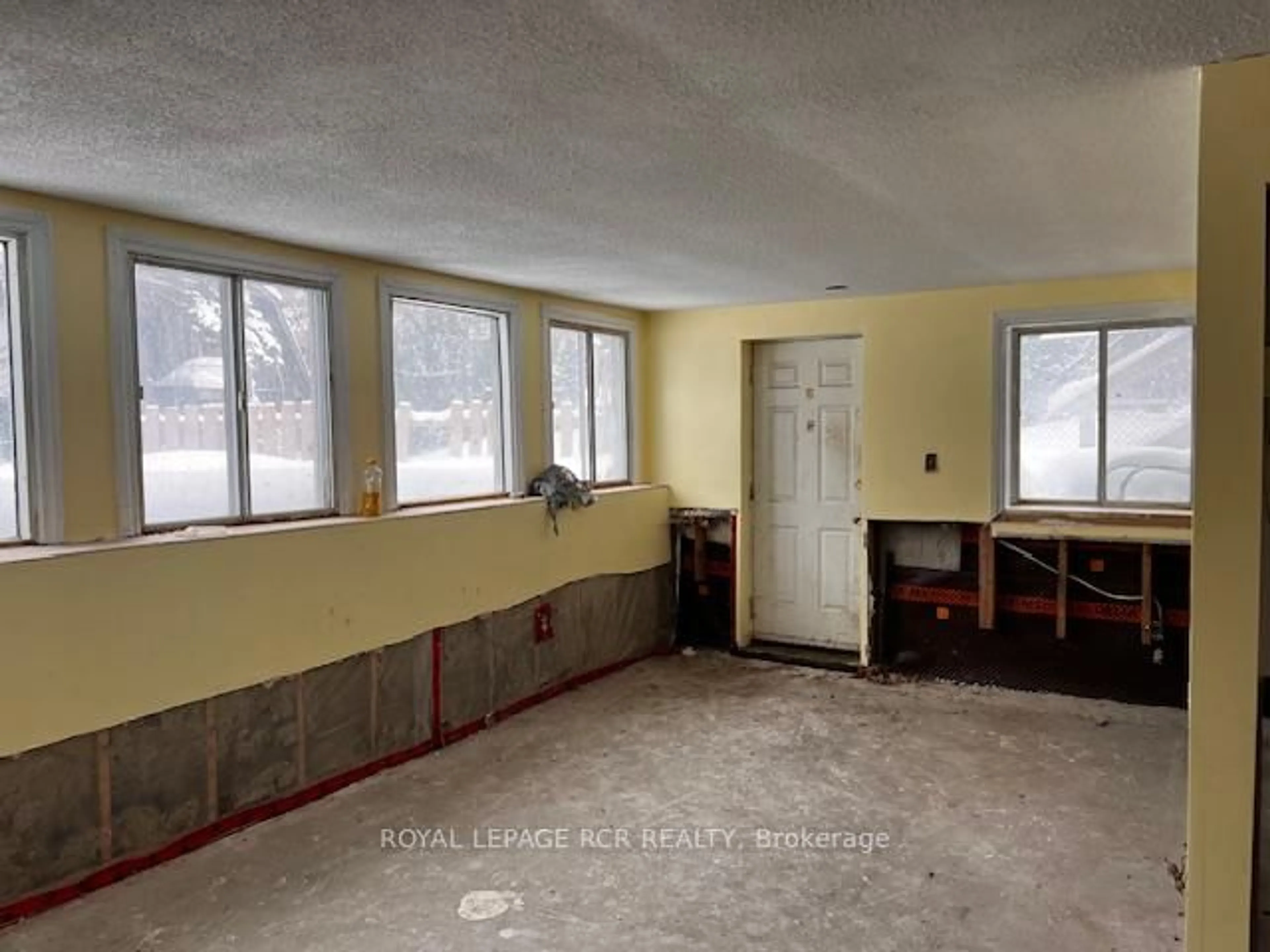 A pic of a room for 8391 10th Line, Essa Ontario L4M 4S4