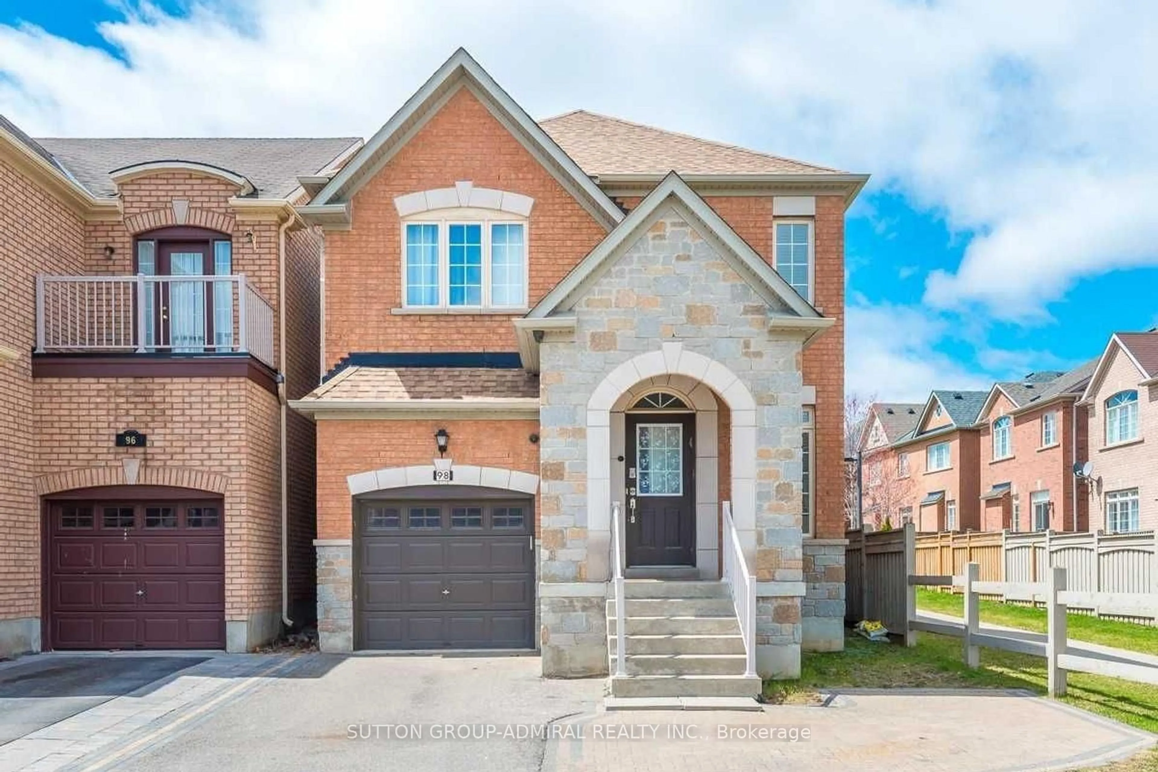 Home with brick exterior material, street for 98 Dewpoint Rd, Vaughan Ontario L4J 9E1