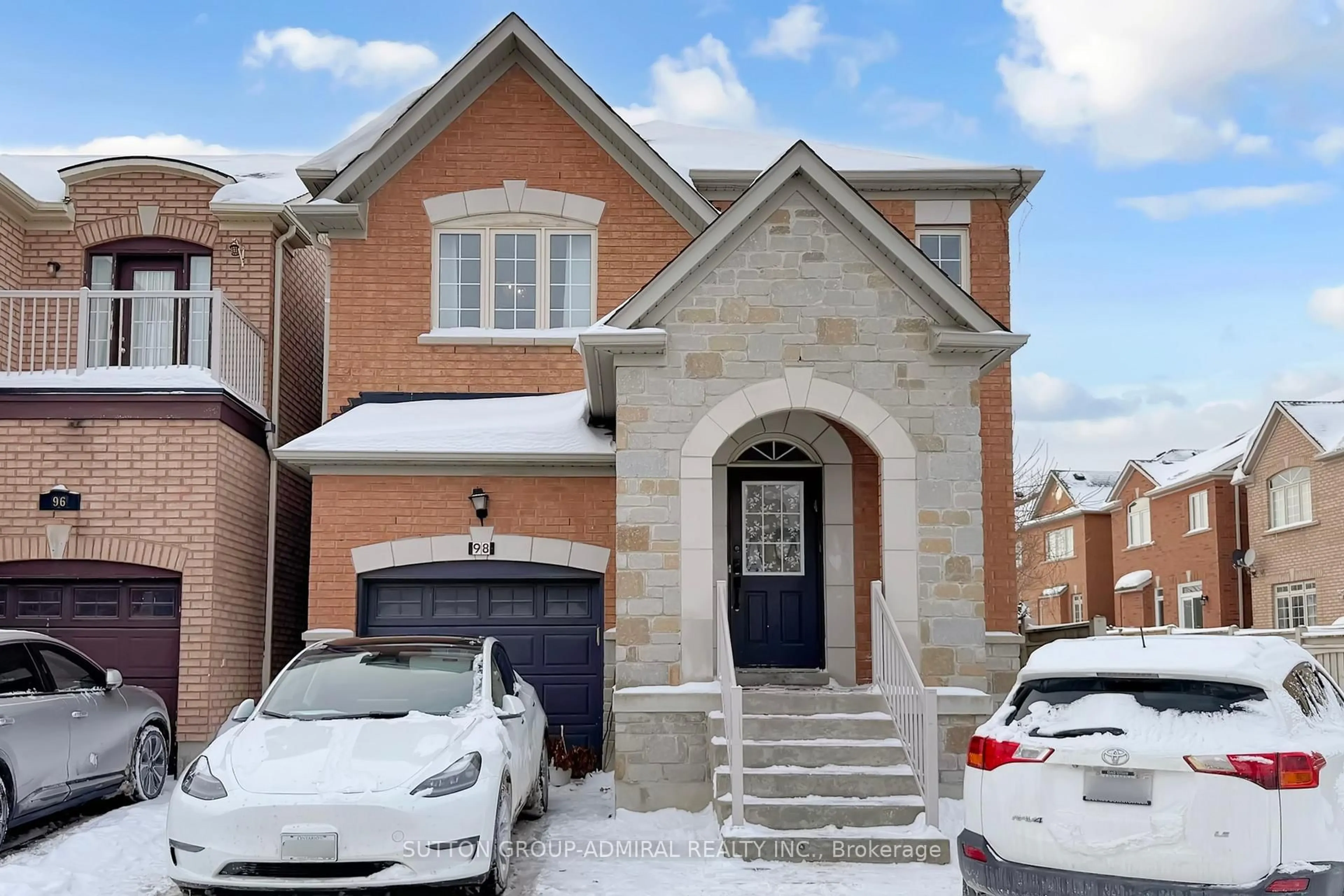 Home with brick exterior material, street for 98 Dewpoint Rd, Vaughan Ontario L4J 9E1