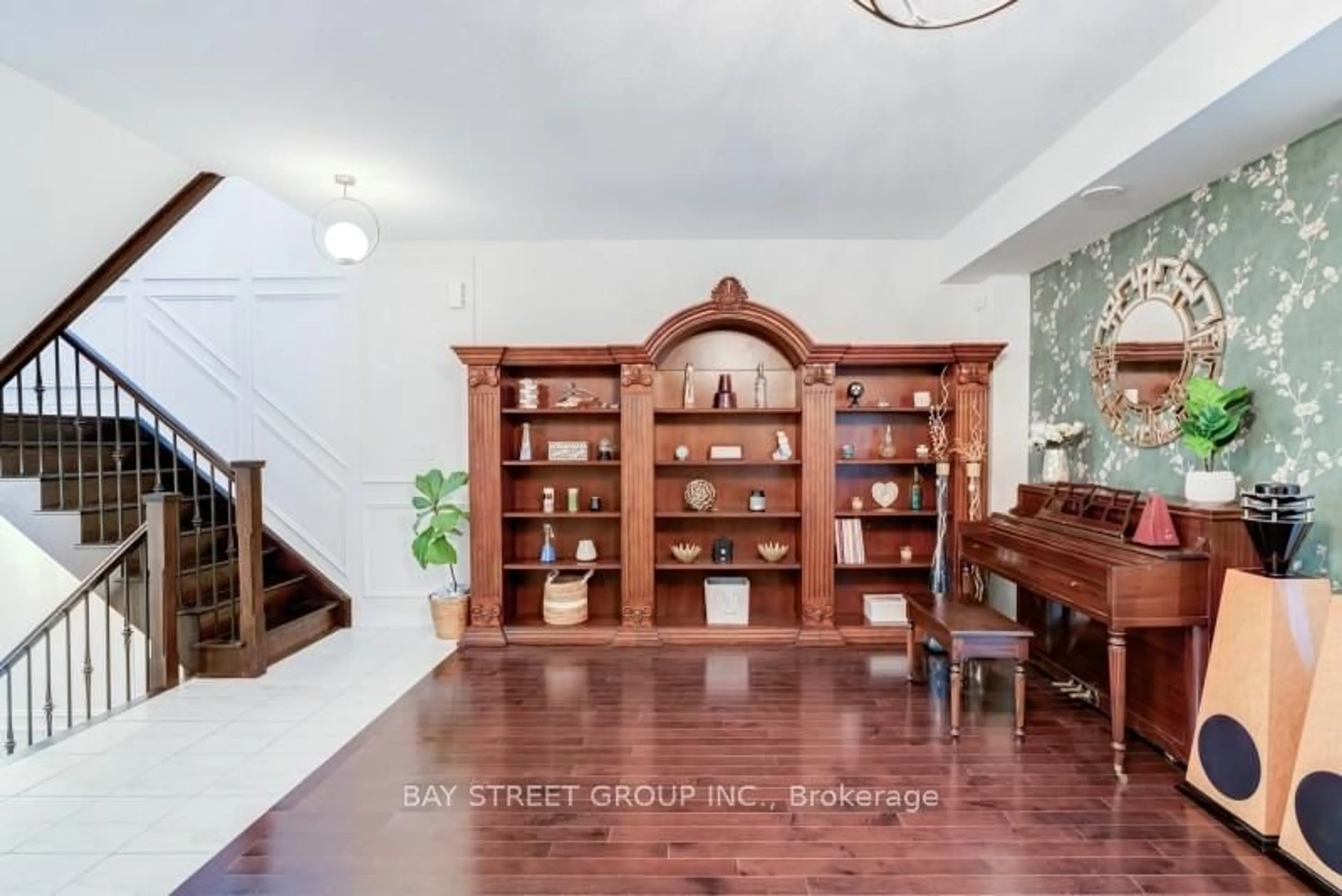 Unknown for 121 Luzon Ave, Markham Ontario L6B 1N8