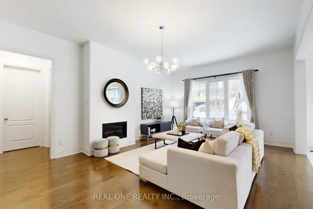 11 Match Point Crt, Aurora 5