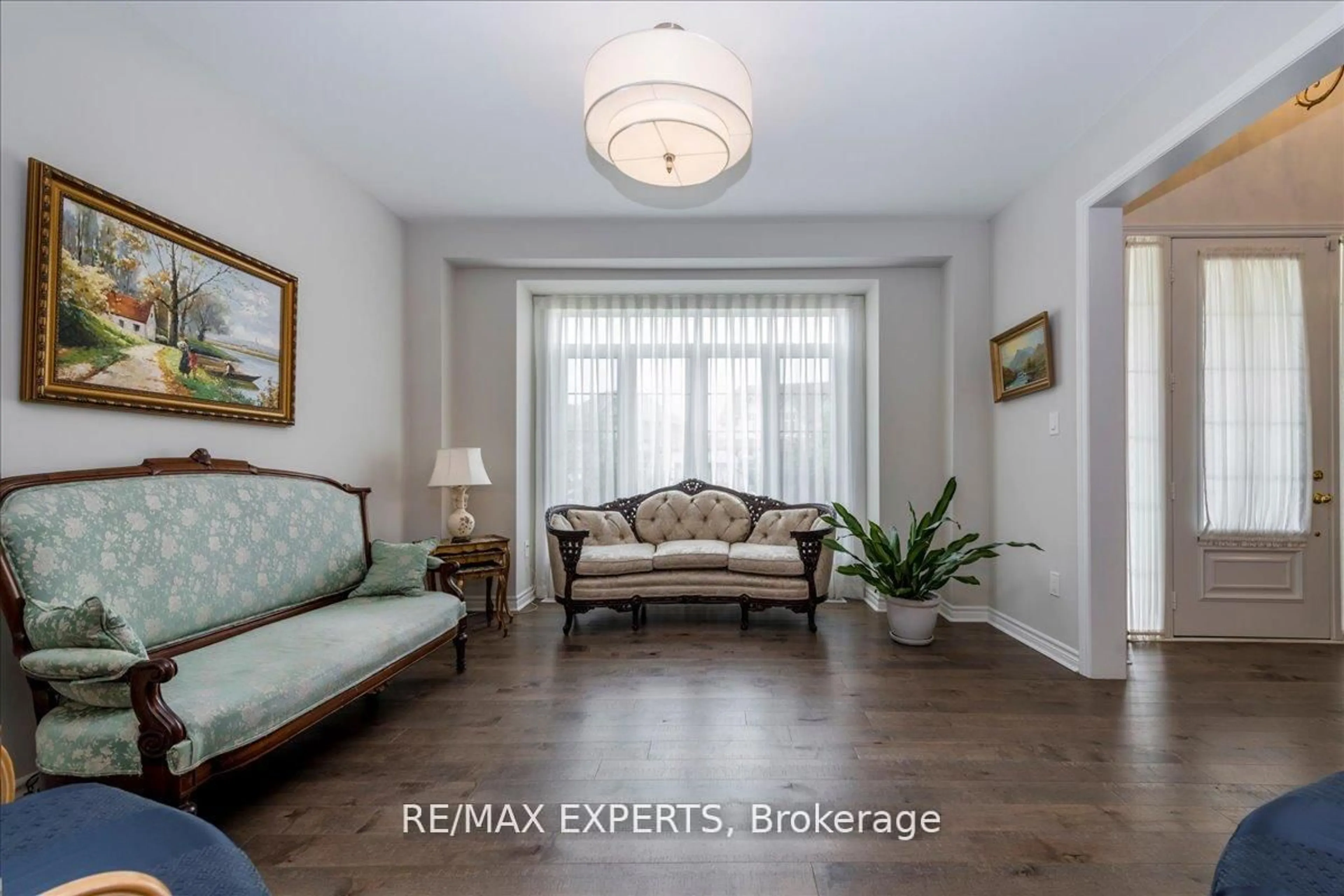 Unknown for 12 Mount Cres, Essa Ontario L3W 0N4