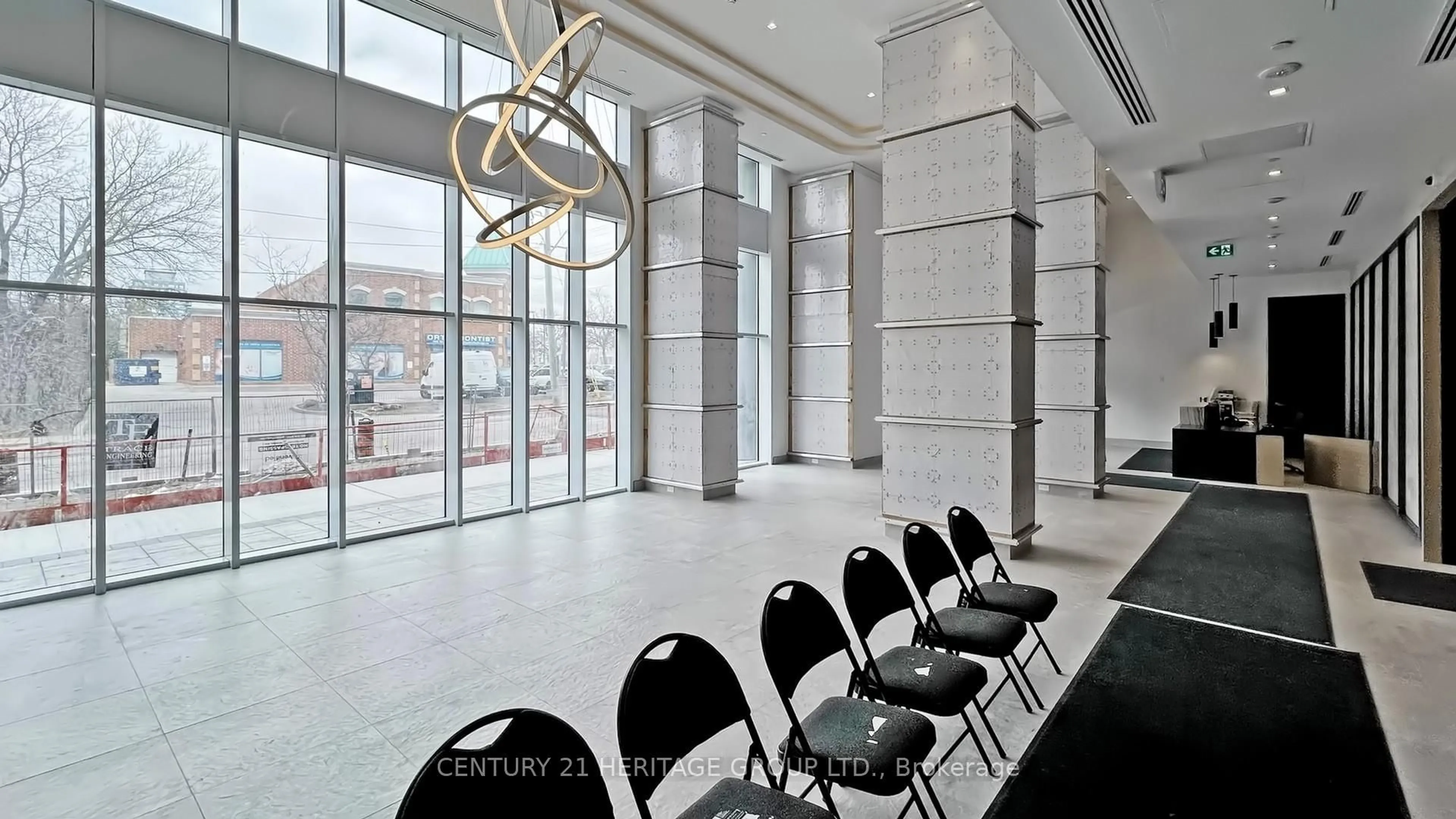 Lobby for 8888 Yonge St #225, Richmond Hill Ontario L4C 6Z1