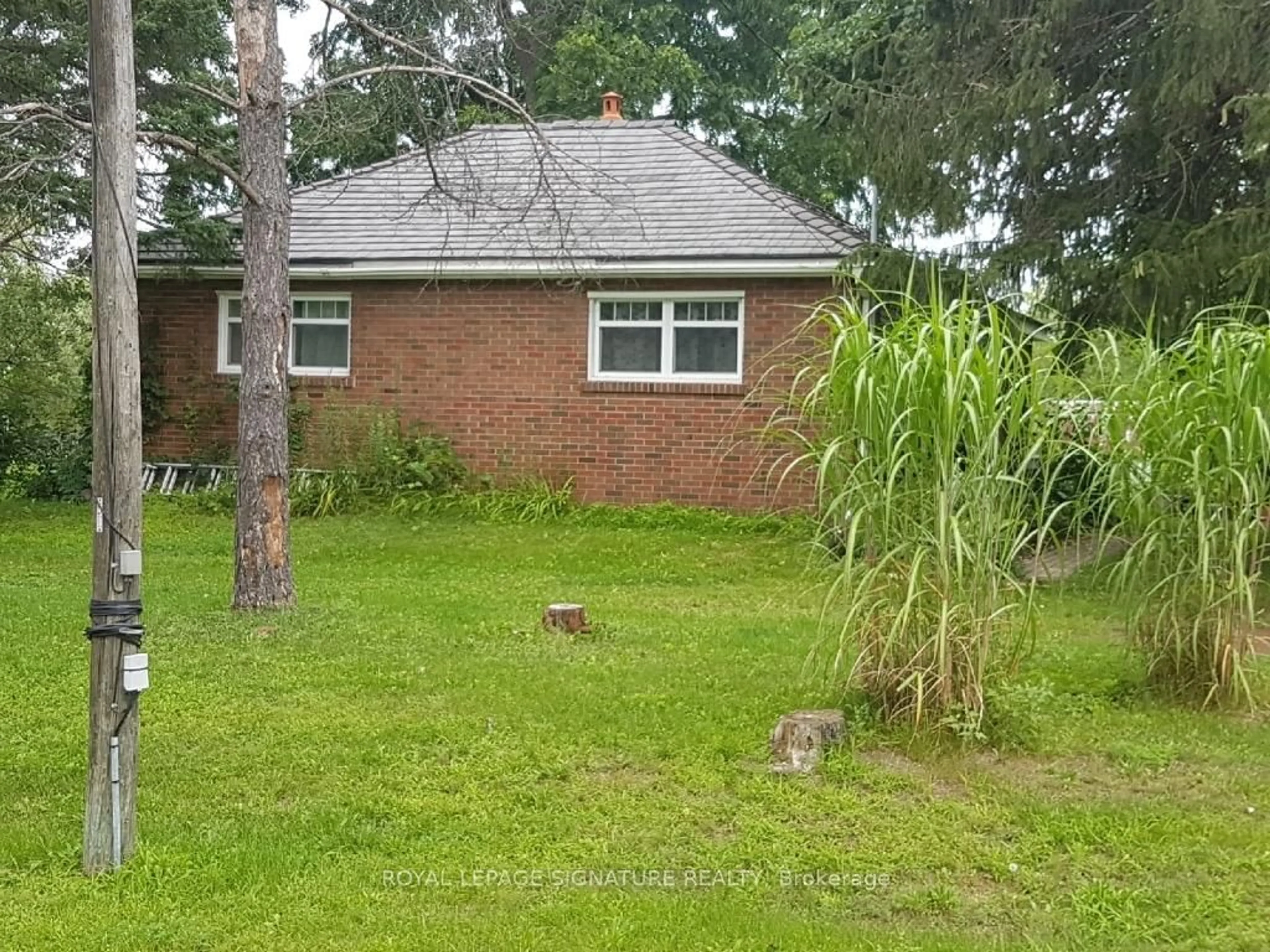 A pic from outside/outdoor area/front of a property/back of a property/a pic from drone, unknown for 16469 Concession Rd, King Ontario L7B 0E4