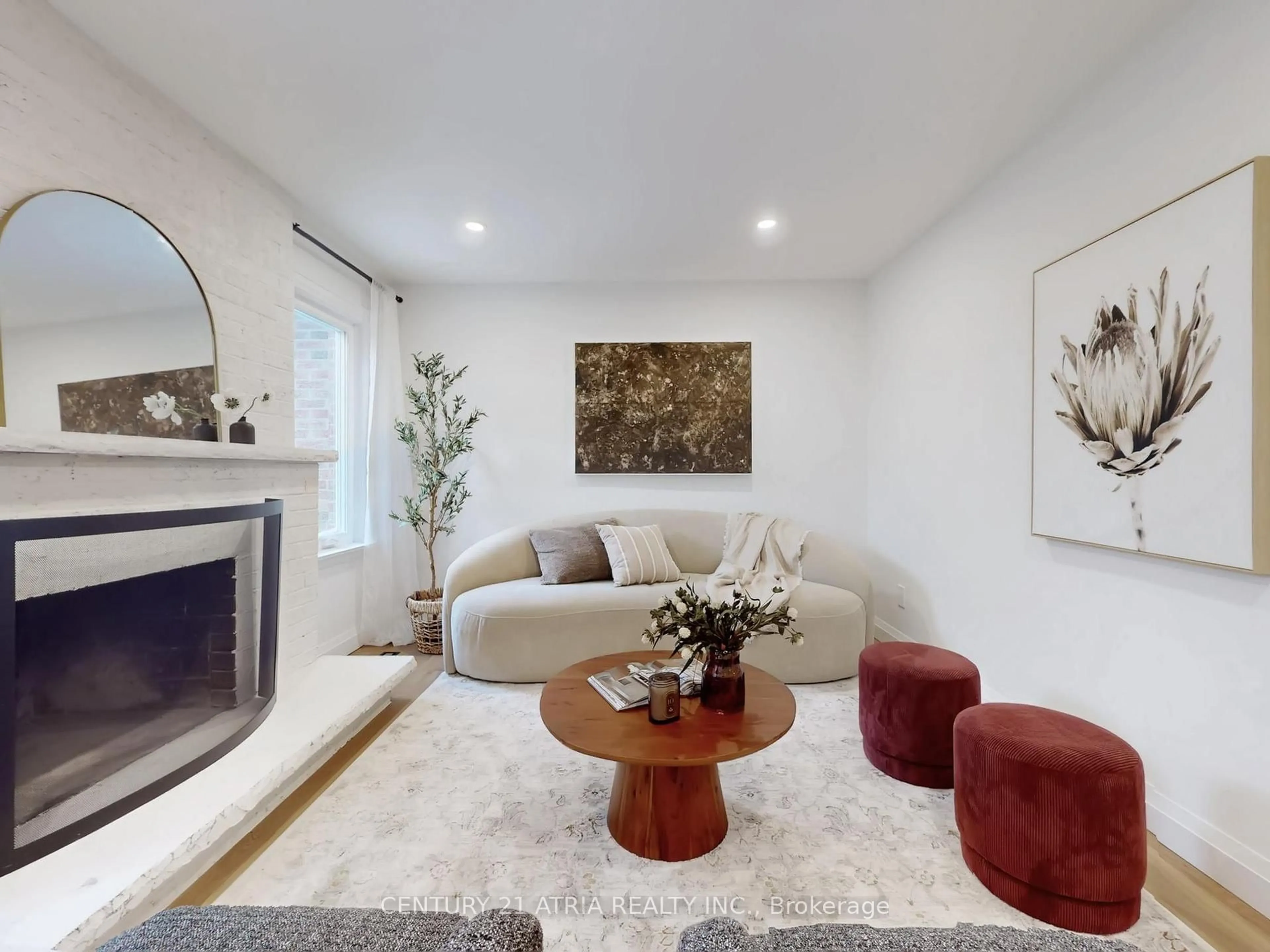 Living room with furniture, unknown for 130 Major Buttons Dr, Markham Ontario L3P 3X6