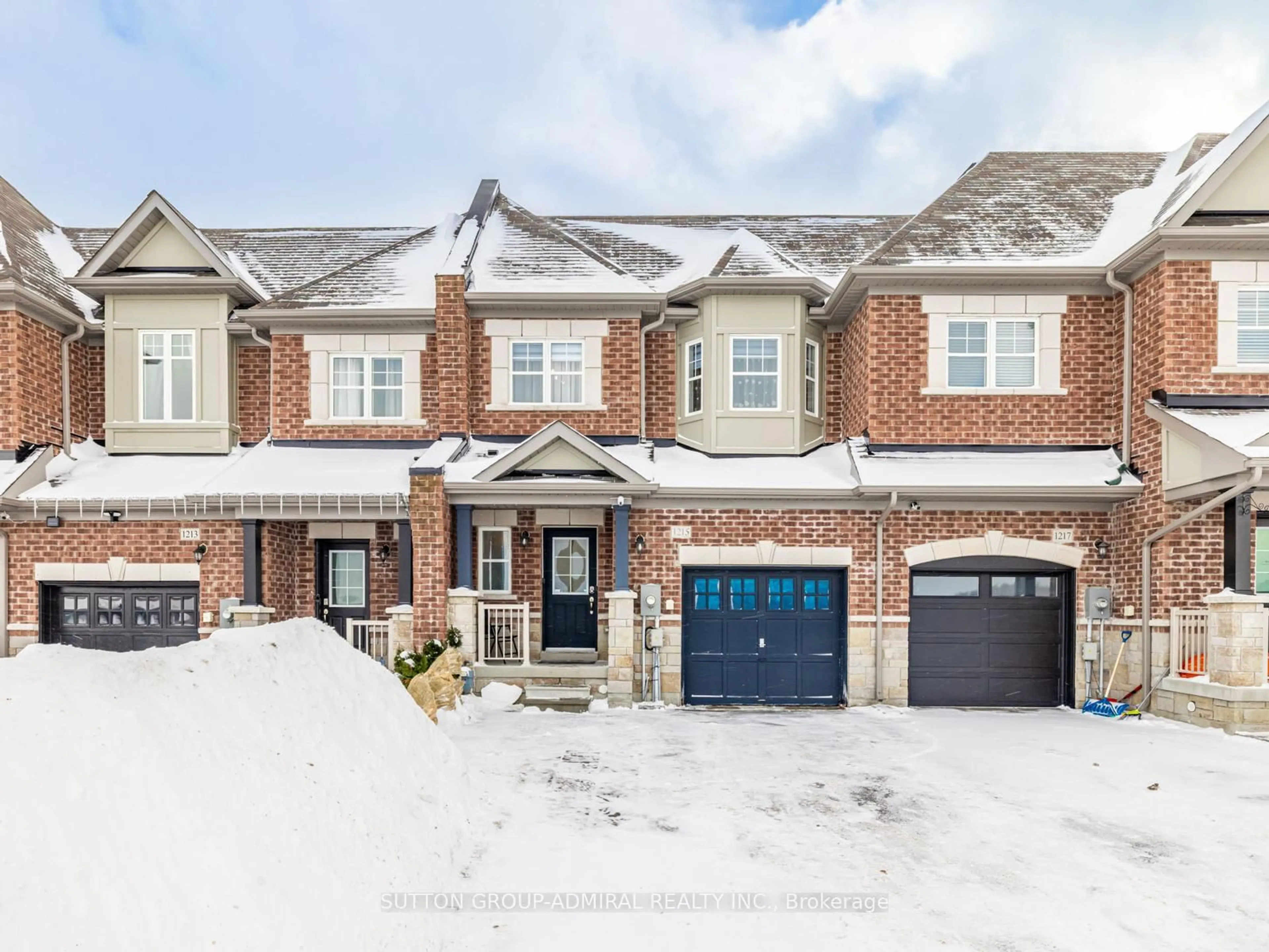 Home with brick exterior material, street for 1215 Peelar Cres, Innisfil Ontario L0L 1W0