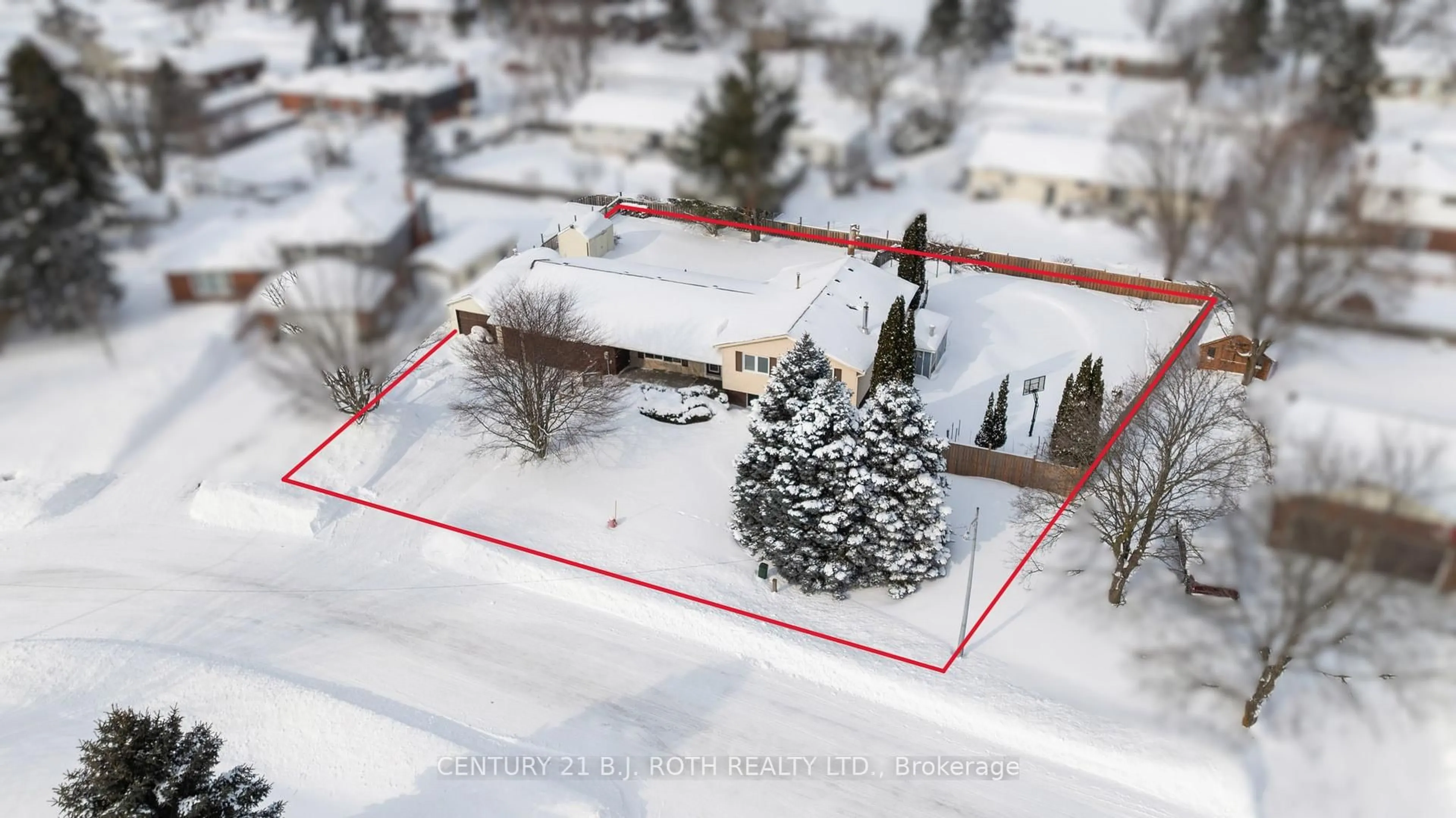 A pic from outside/outdoor area/front of a property/back of a property/a pic from drone, unknown for 218 Parkside Cres, Innisfil Ontario L9S 1G3