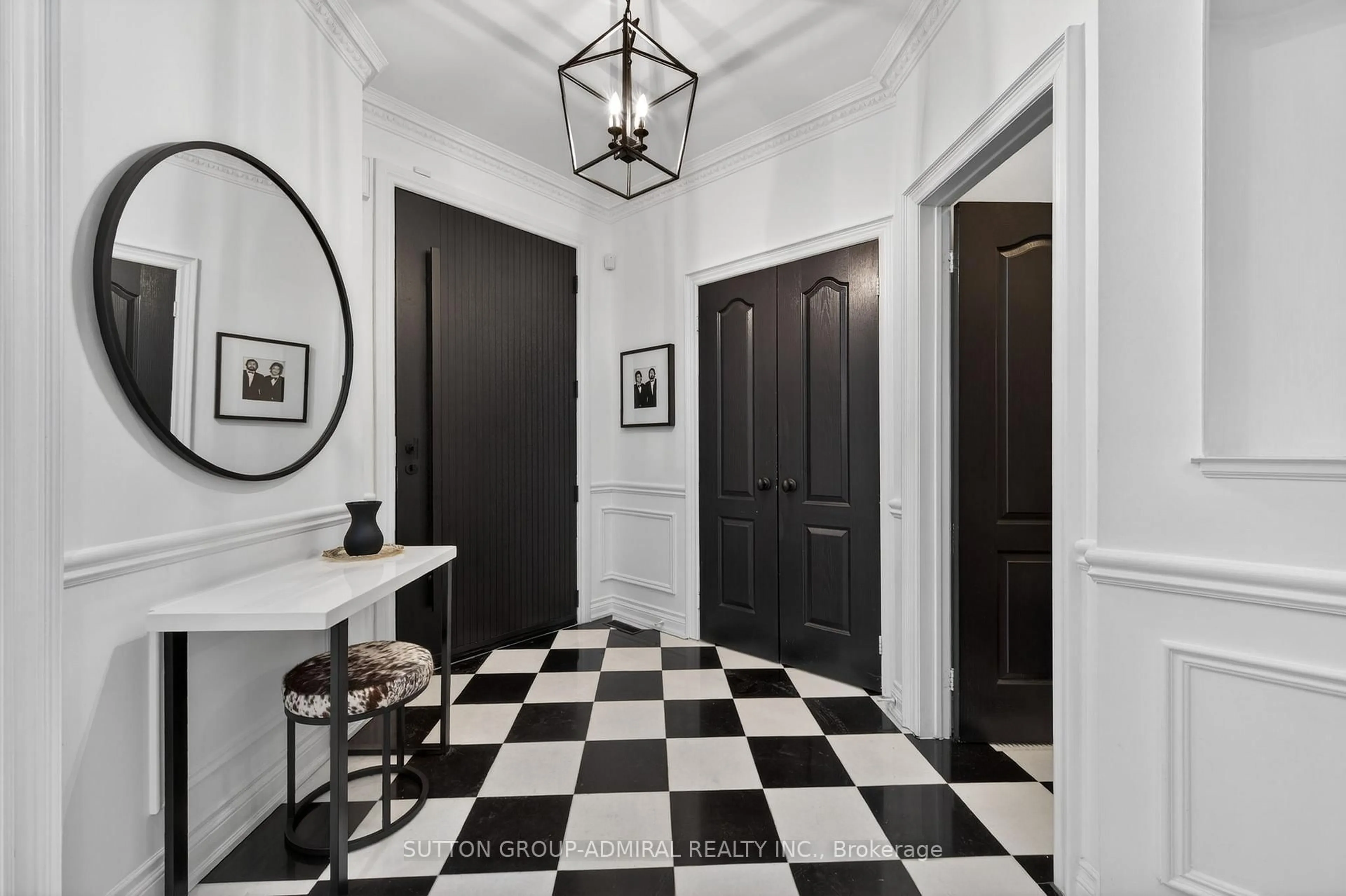 Indoor entryway for 11 Malka Gate, Vaughan Ontario L4J 8H4