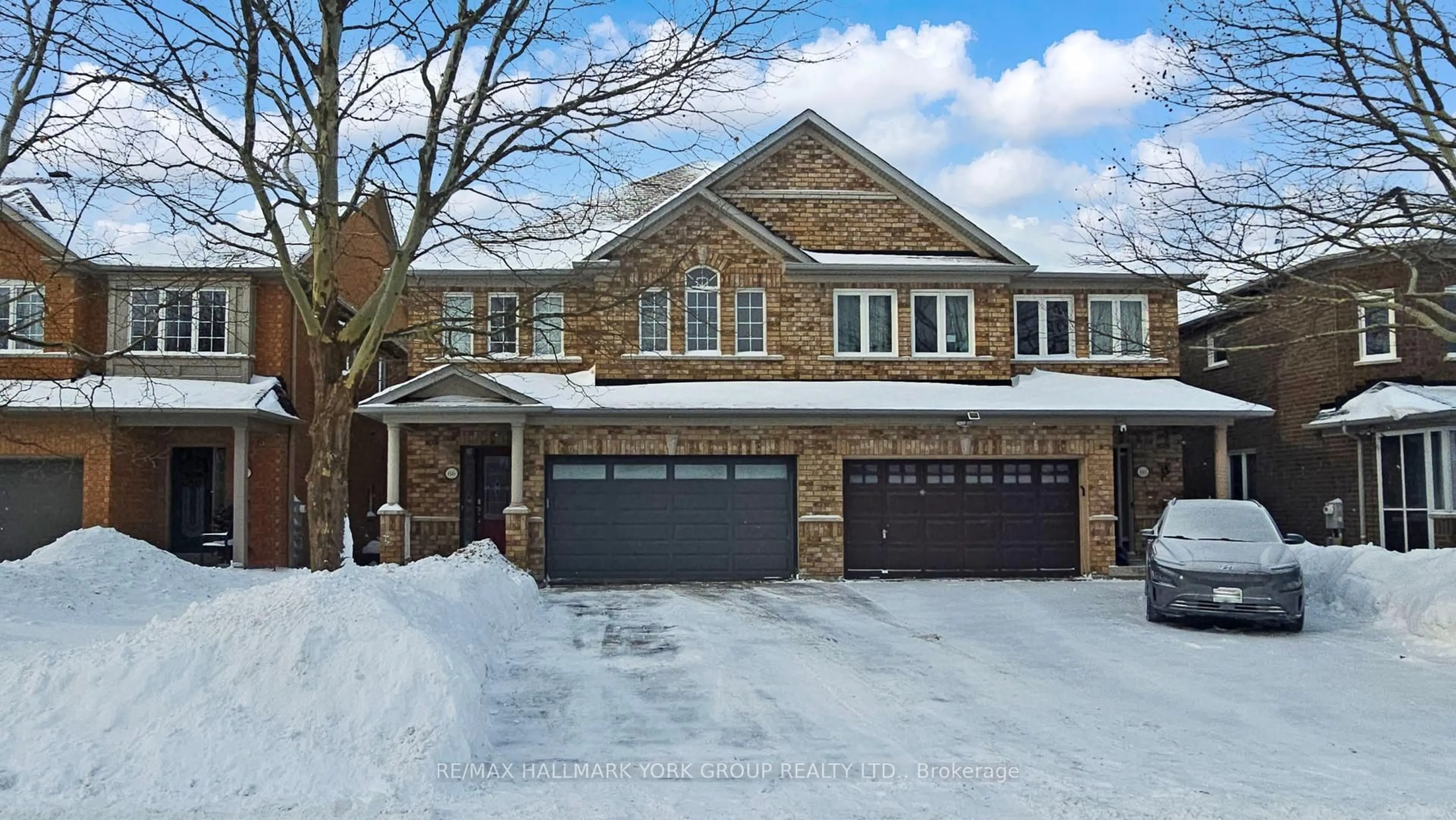 Home with brick exterior material, street for 86 Petermann St, Aurora Ontario L4G 7X5