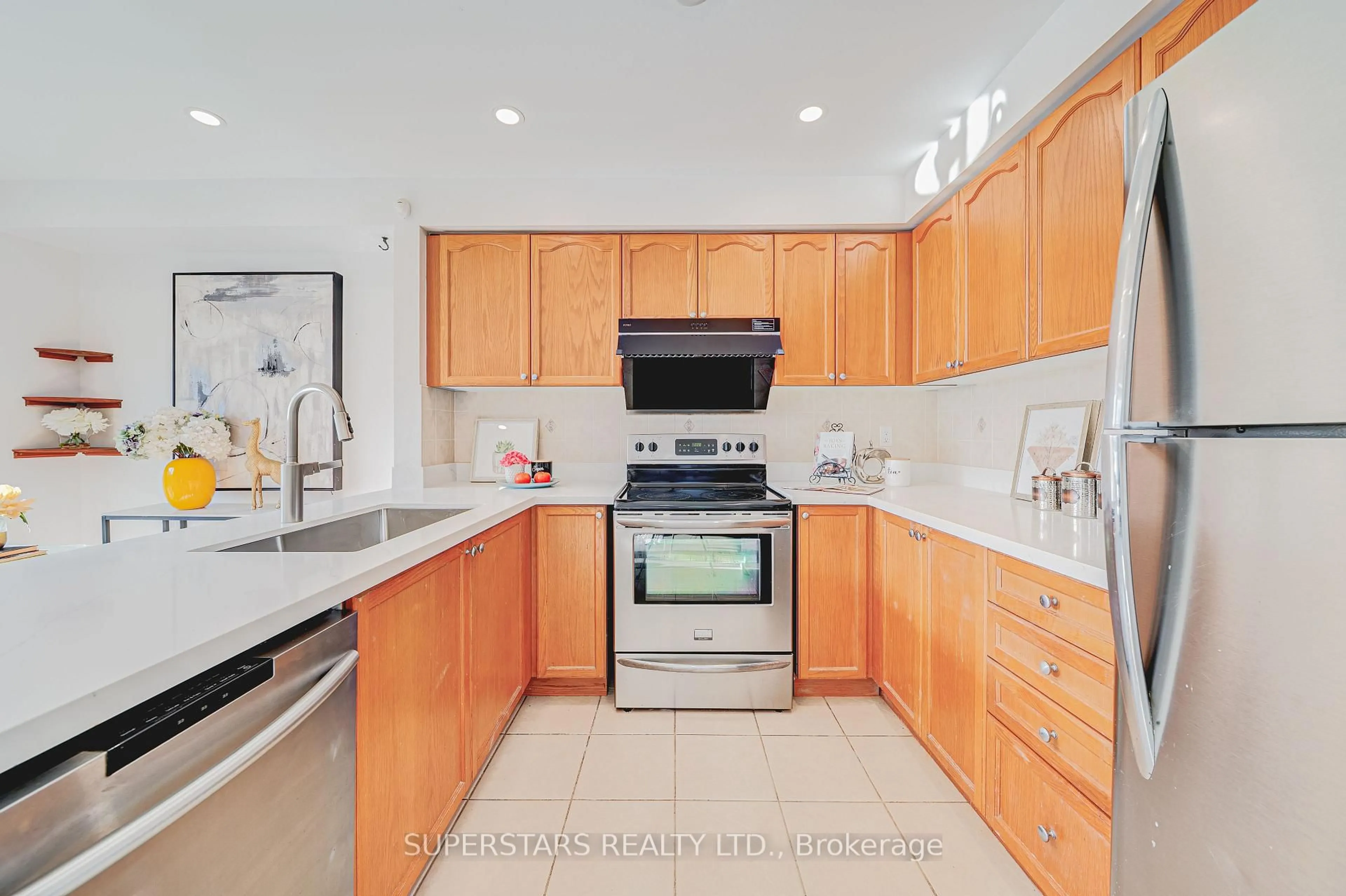 Standard kitchen, ceramic/tile floor for 115 Edward Jeffreys Ave, Markham Ontario L6E 1W1