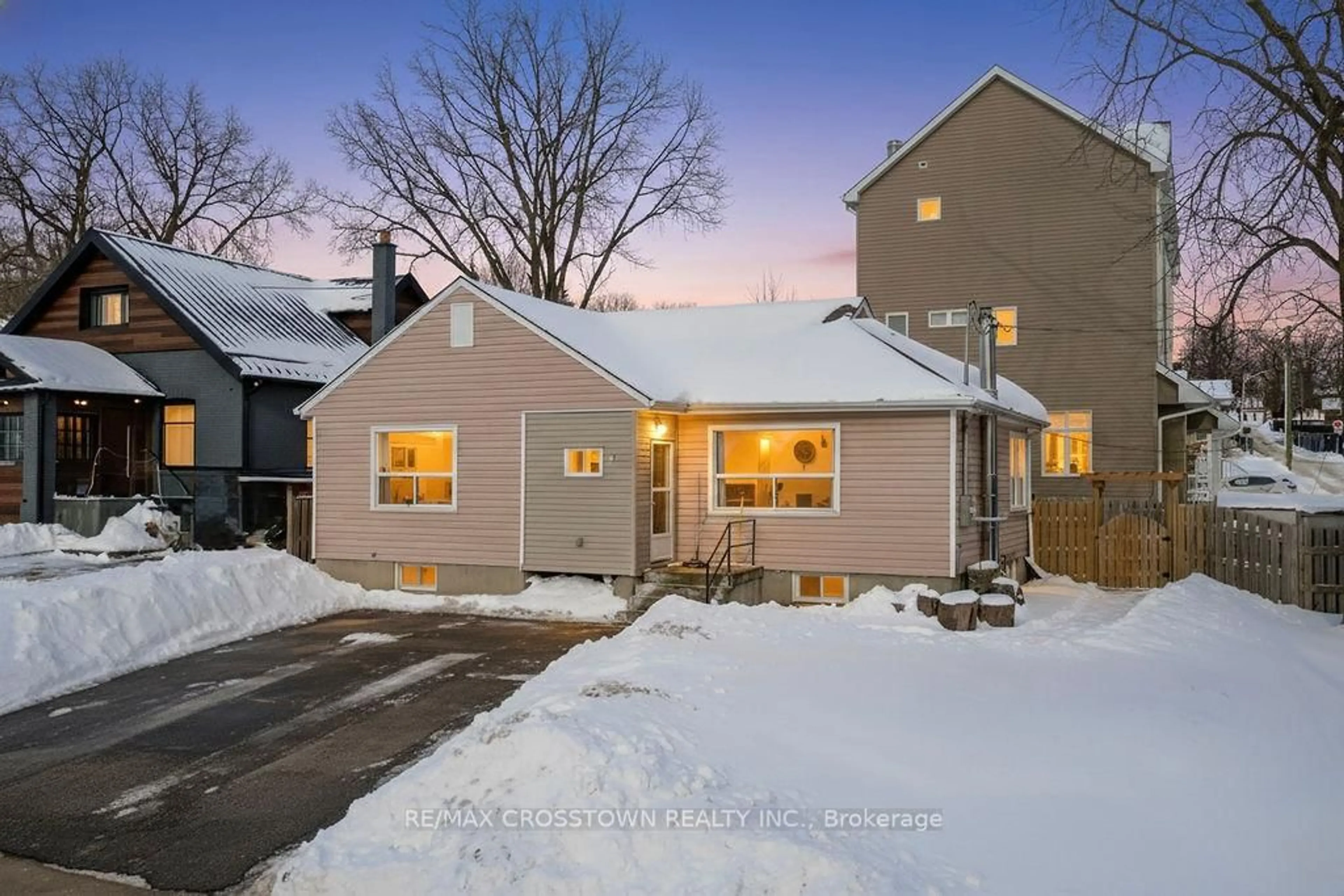 Unknown for 41 James St, Bradford West Gwillimbury Ontario L3Z 2B2