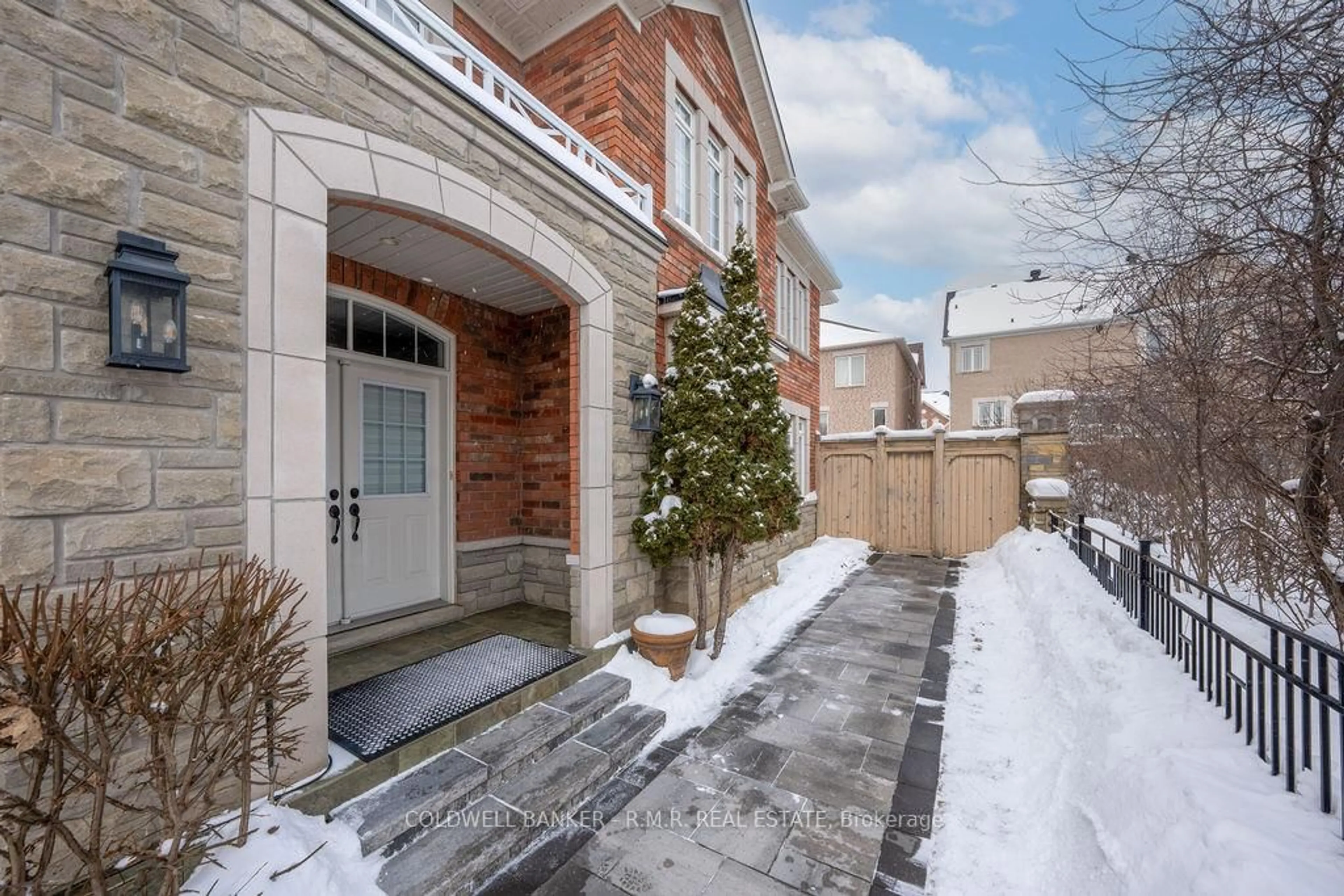 Unknown for 8 Valley Vista Dr, Vaughan Ontario L6A 0Z2