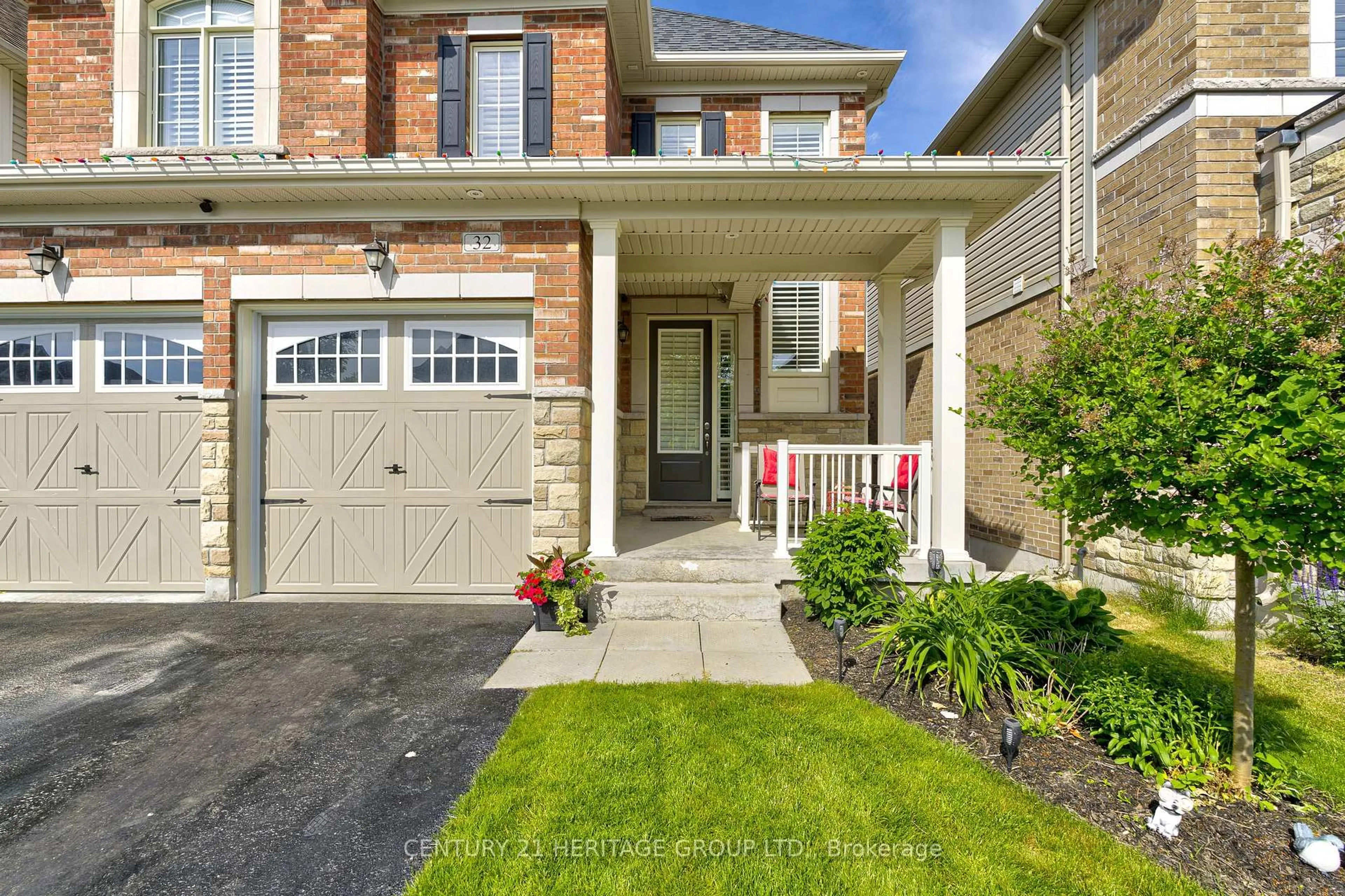 Home with brick exterior material, street for 32 Michaelis St, New Tecumseth Ontario L9R 0M8