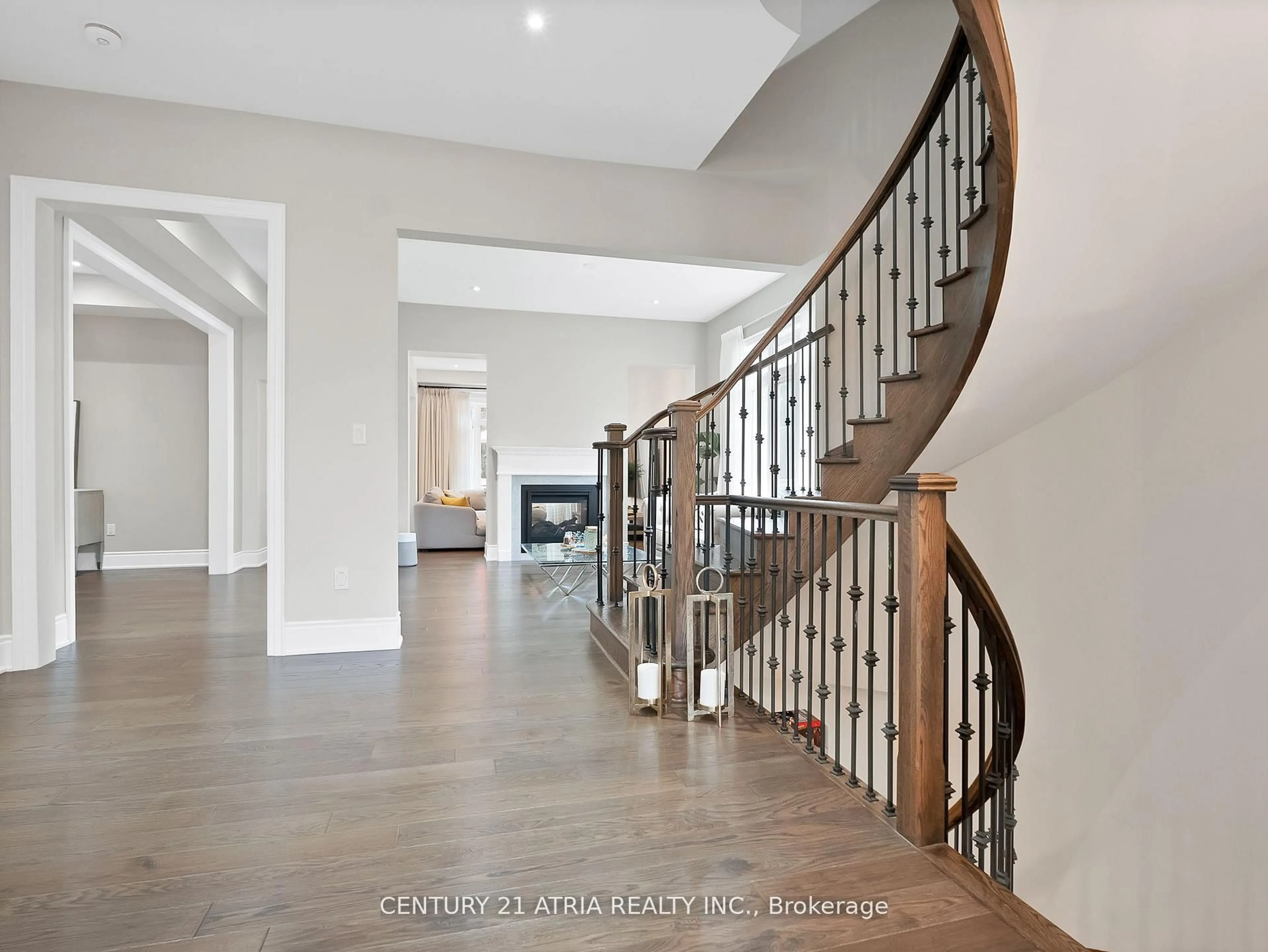 Unknown for 12 Macdonald Crt, Richmond Hill Ontario L4E 1E9