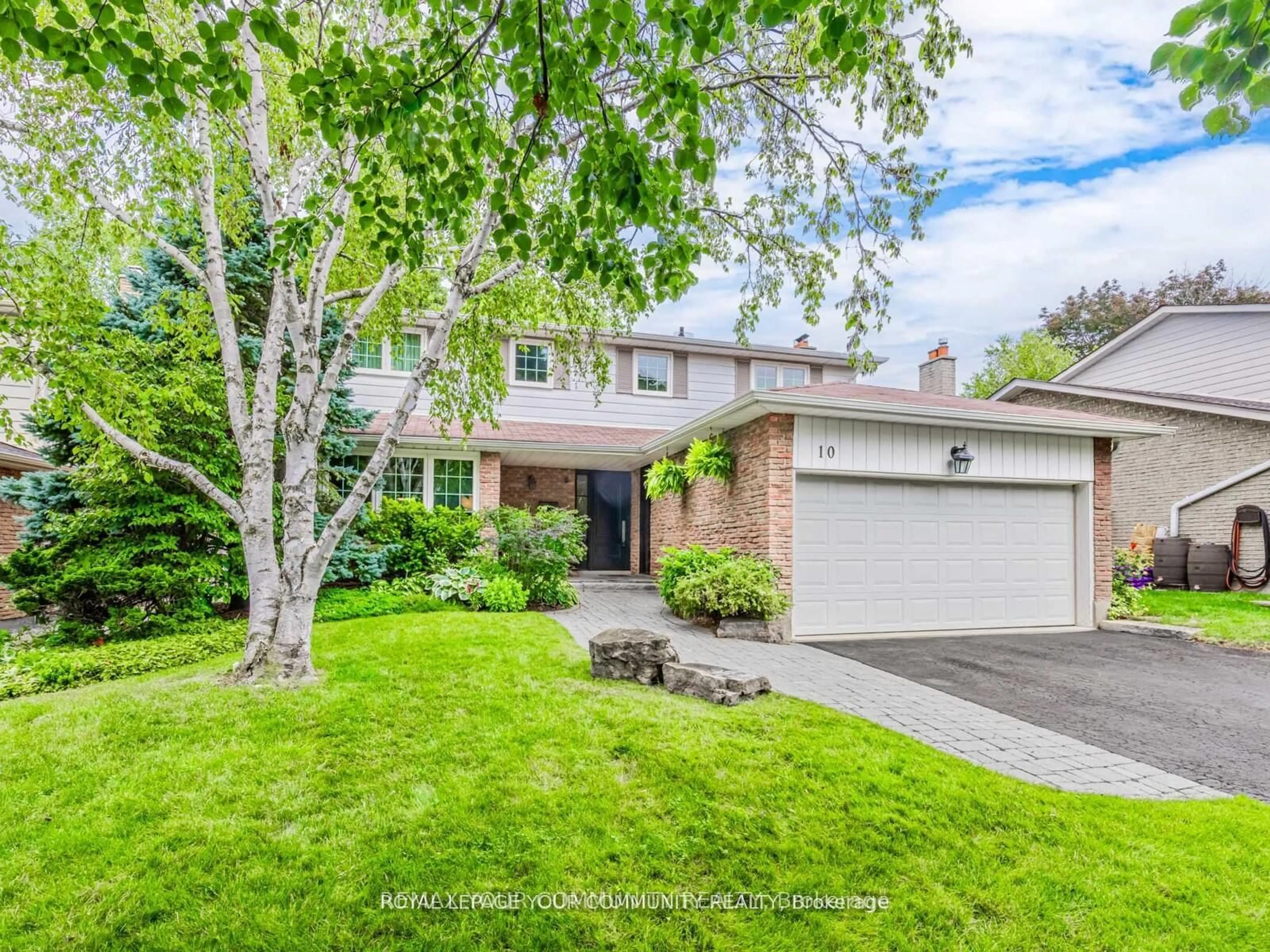 Home with brick exterior material, street for 10 Banquo Rd, Markham Ontario L3T 3H1