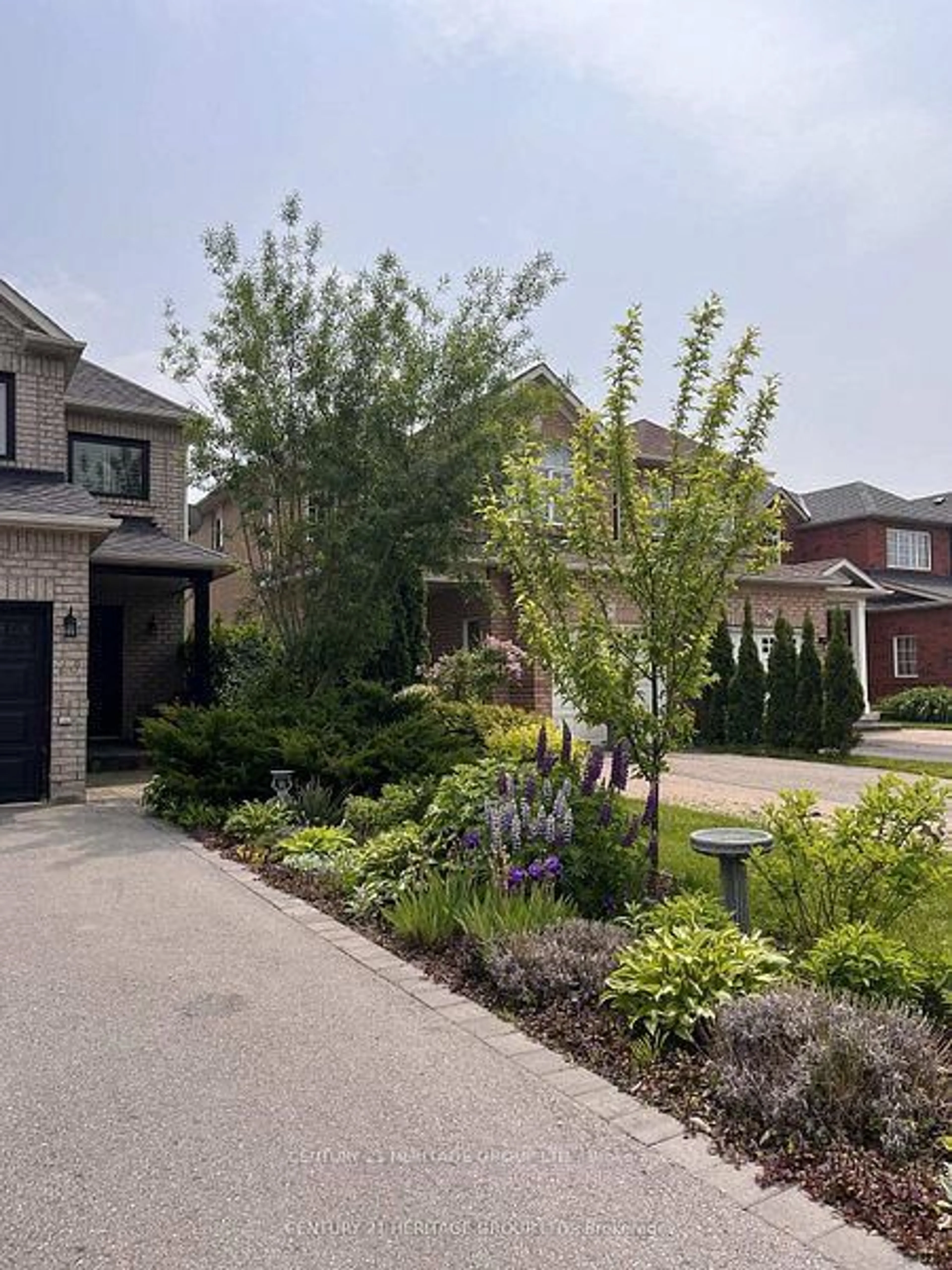 Home with brick exterior material, street for 23 Long Point Dr, Richmond Hill Ontario L4E 3W9