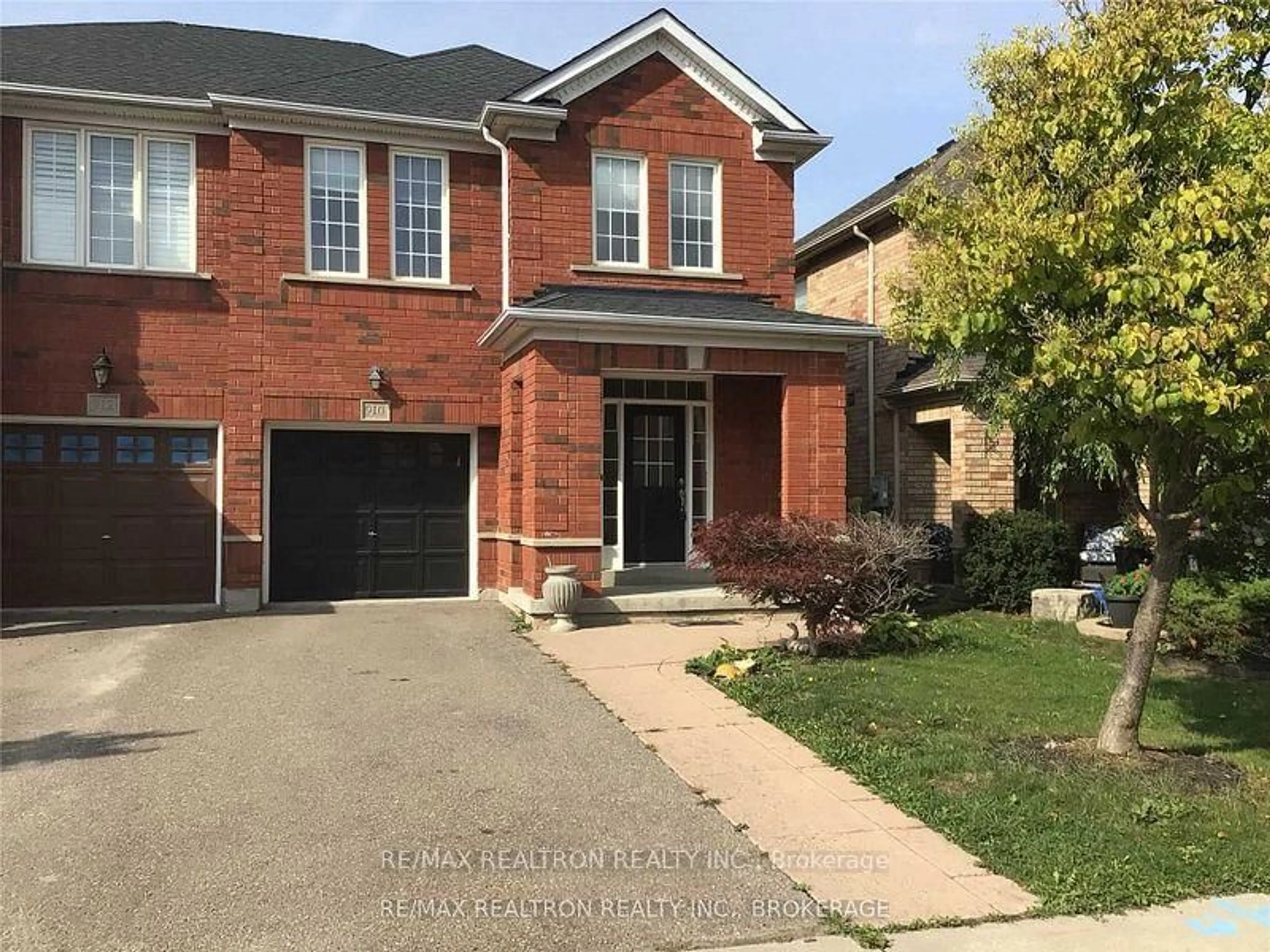 Home with brick exterior material, street for 910 Isaac Phillips Way, Newmarket Ontario L3X 2Y8