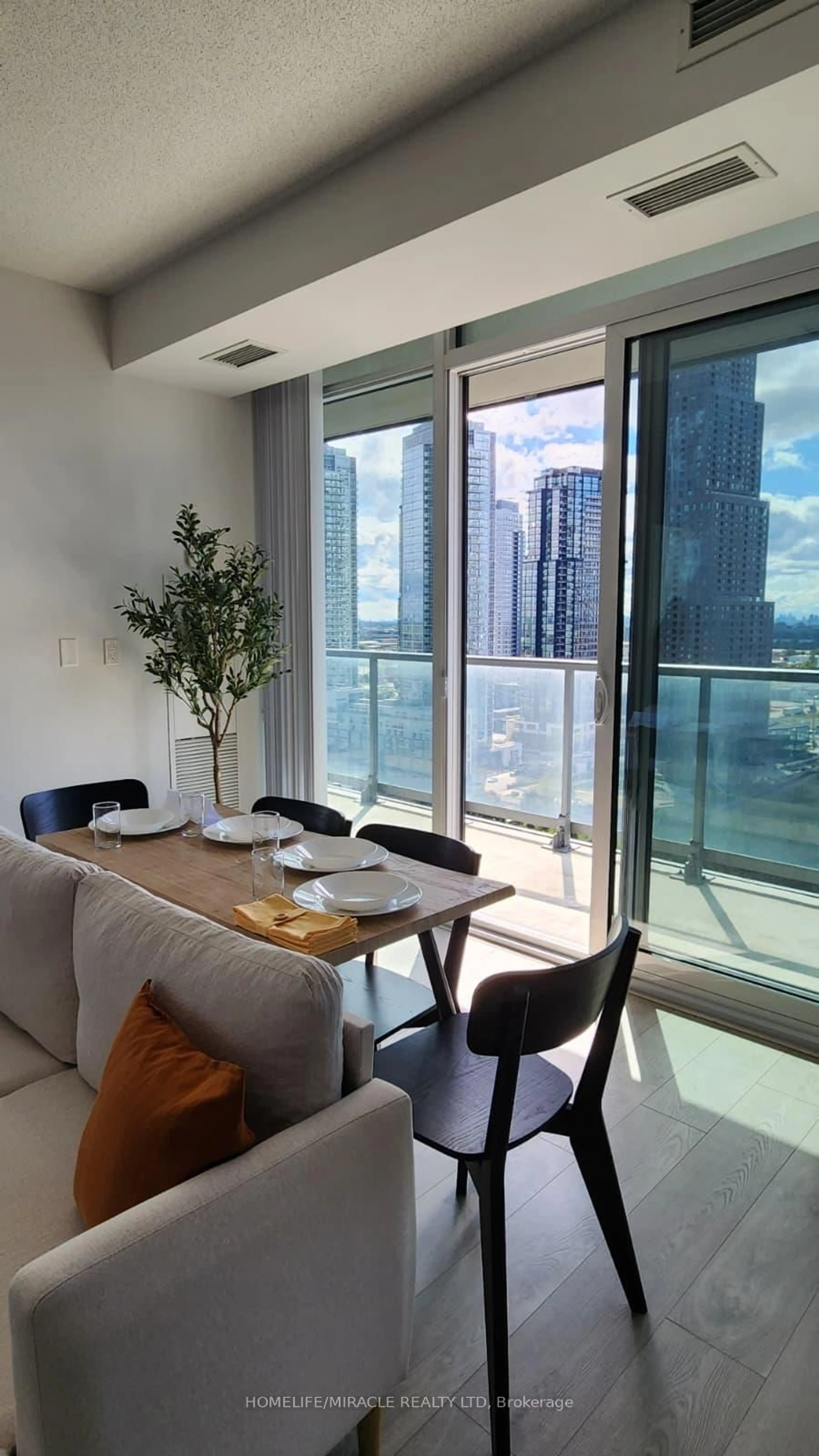 Unknown for 7895 Jane St #2004, Vaughan Ontario L4K 0K2