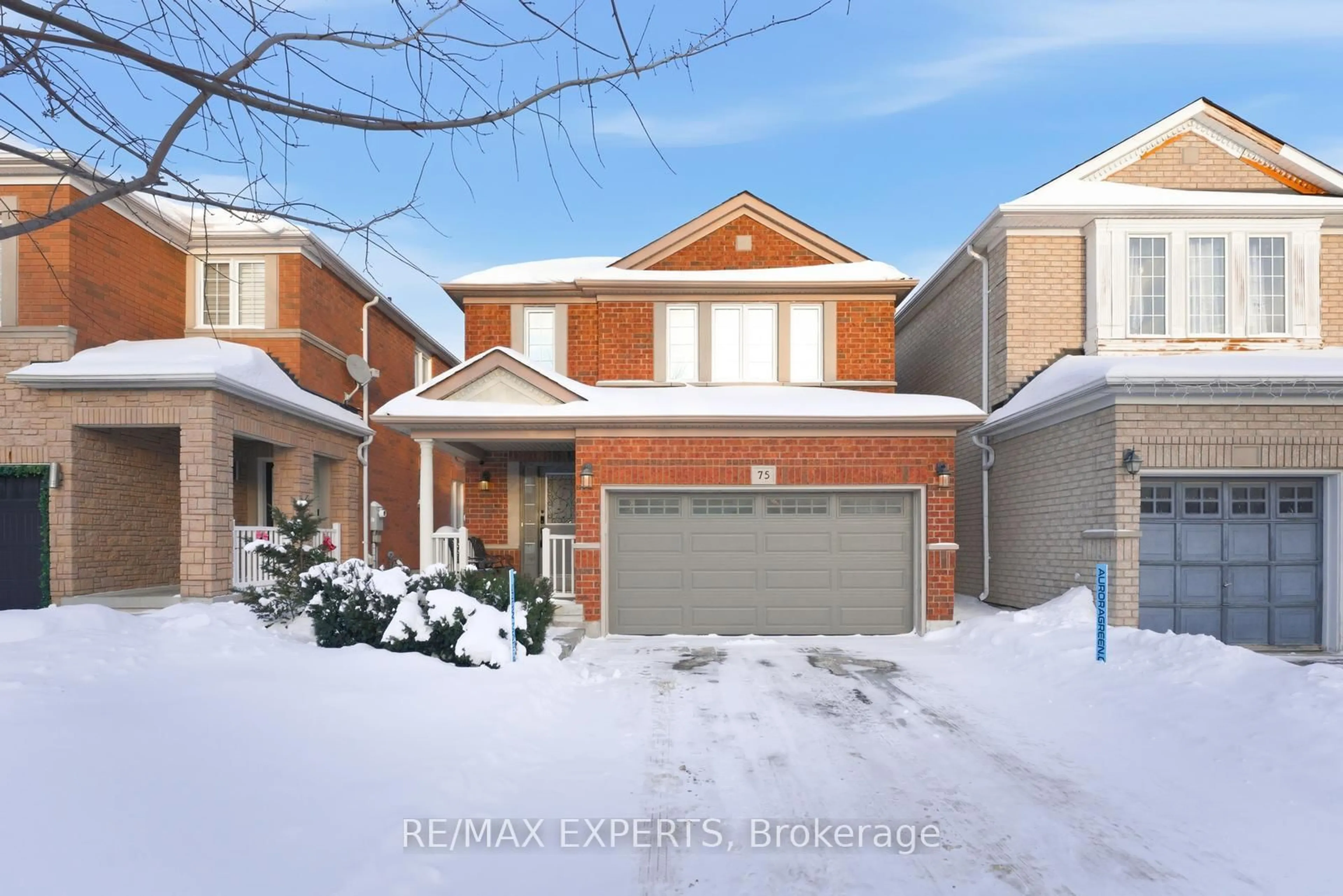 Home with brick exterior material, street for 75 Delattaye Ave, Aurora Ontario L4G 7T8