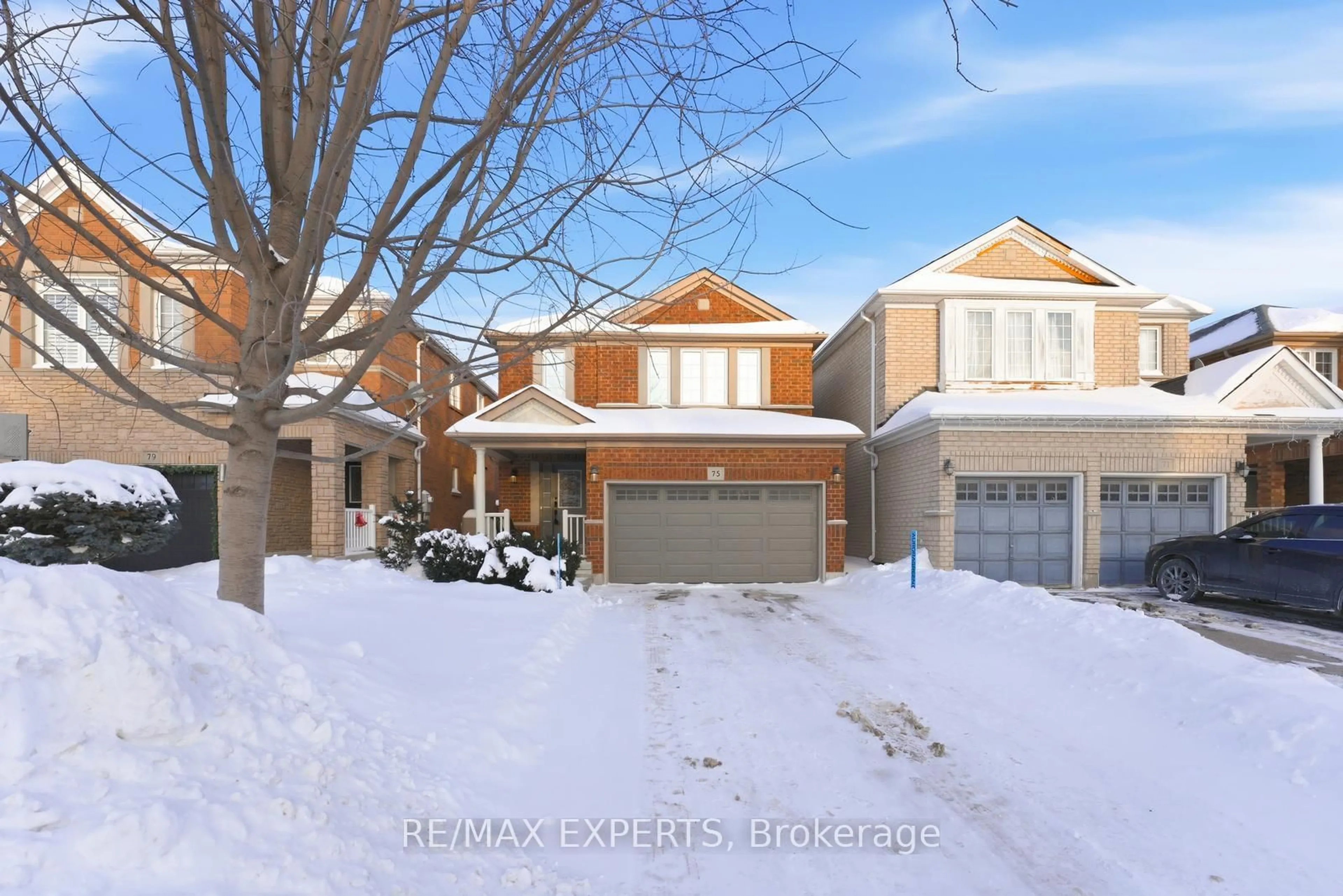 Unknown for 75 Delattaye Ave, Aurora Ontario L4G 7T8